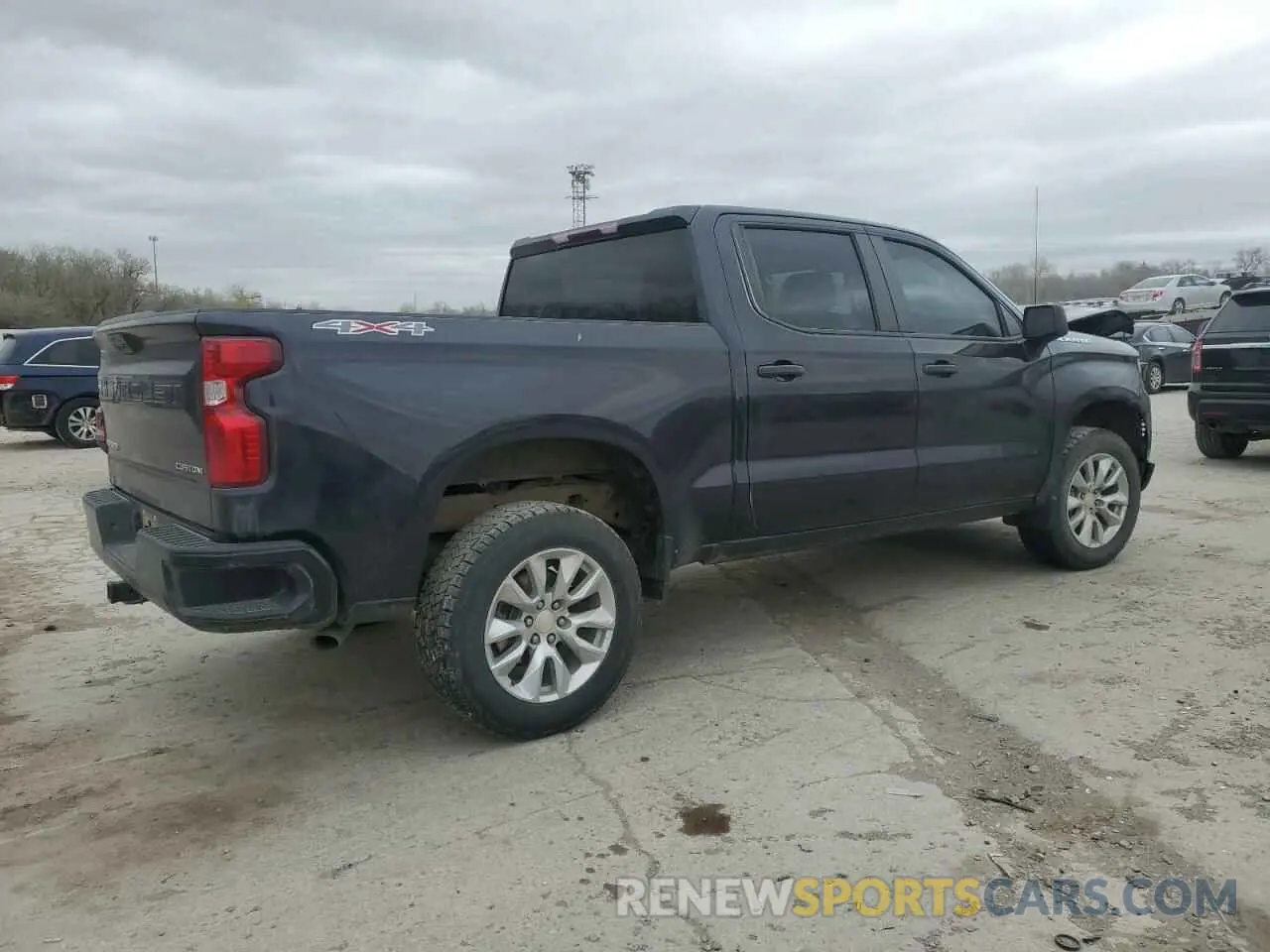 3 Фотография поврежденного автомобиля 3GCPDBEK7NG629749 CHEVROLET ALL Models 2022