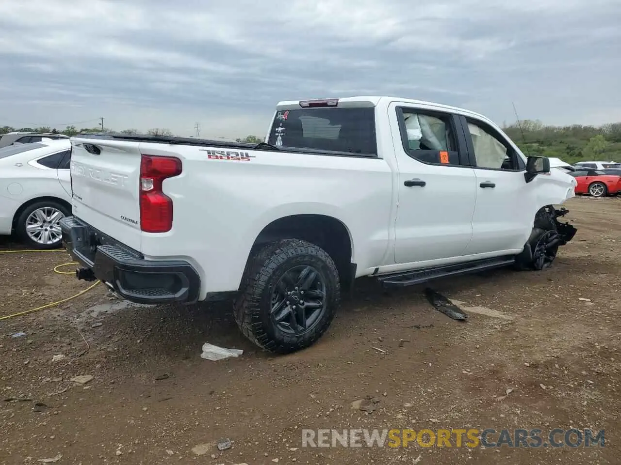 3 Фотография поврежденного автомобиля 3GCPDCED4NG525873 CHEVROLET ALL Models 2022