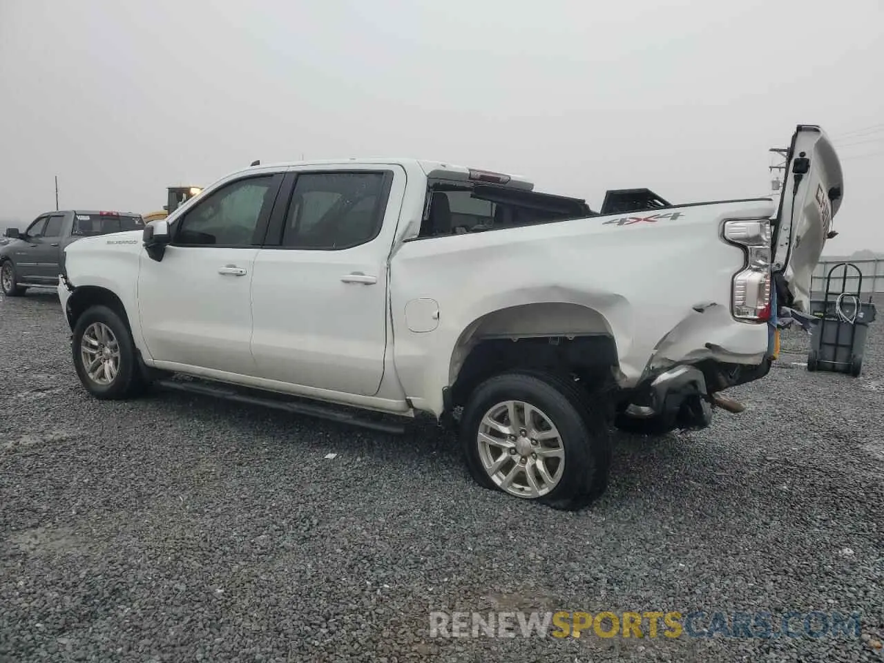 2 Photograph of a damaged car 3GCPYDEK2NG139767 CHEVROLET ALL Models 2022