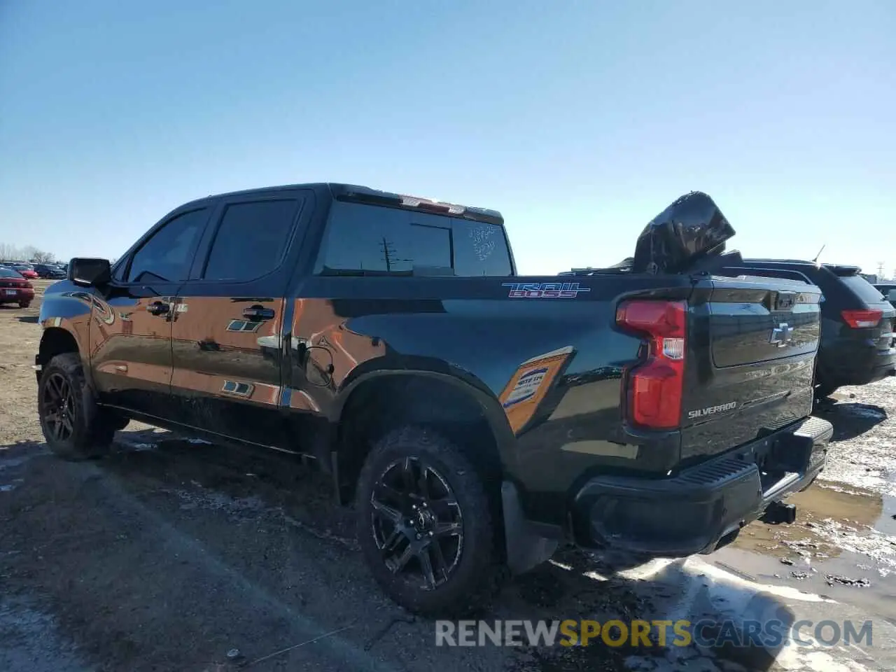 2 Photograph of a damaged car 3GCUDFED5NG522713 CHEVROLET ALL Models 2022