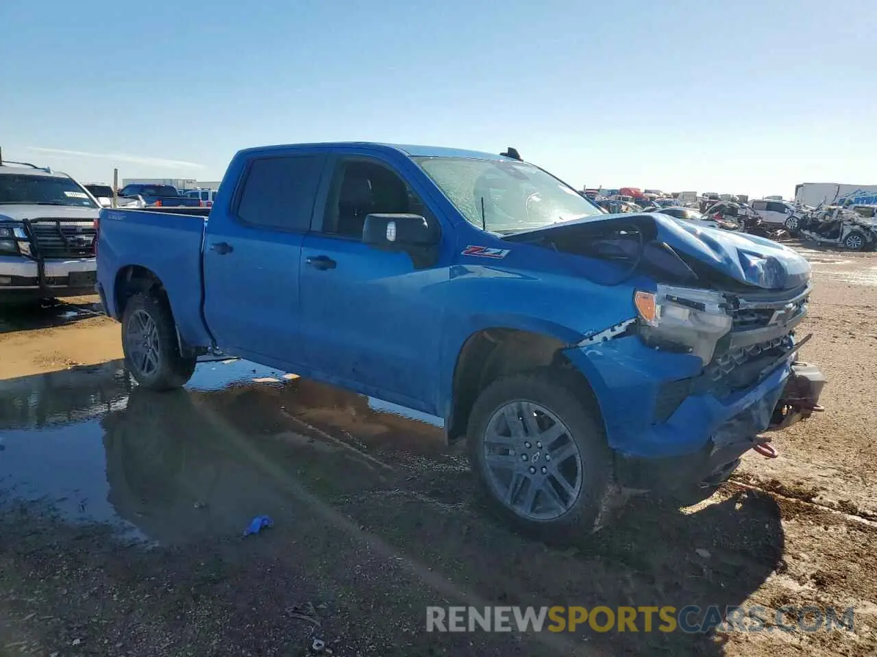 4 Photograph of a damaged car 3GCUDFEL9NG532071 CHEVROLET ALL Models 2022
