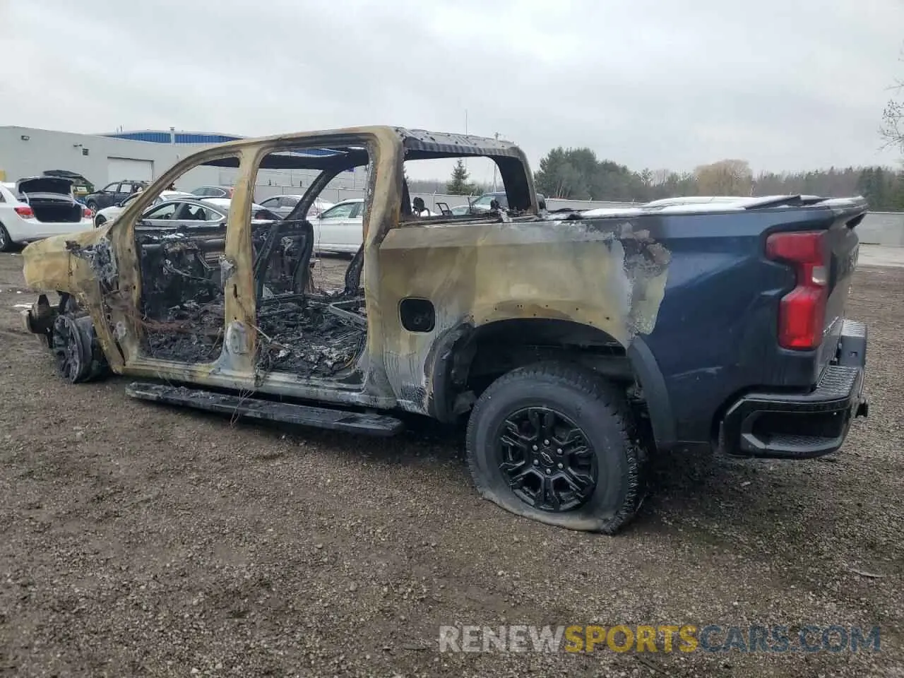 2 Photograph of a damaged car 3GCUDHELXNG586667 CHEVROLET ALL Models 2022