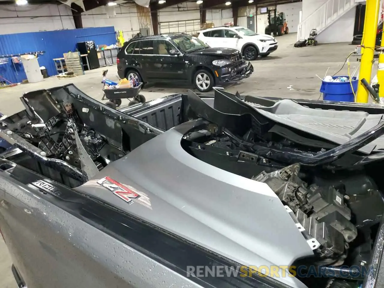 12 Photograph of a damaged car 3GCUYGEDXNG137187 CHEVROLET ALL Models 2022
