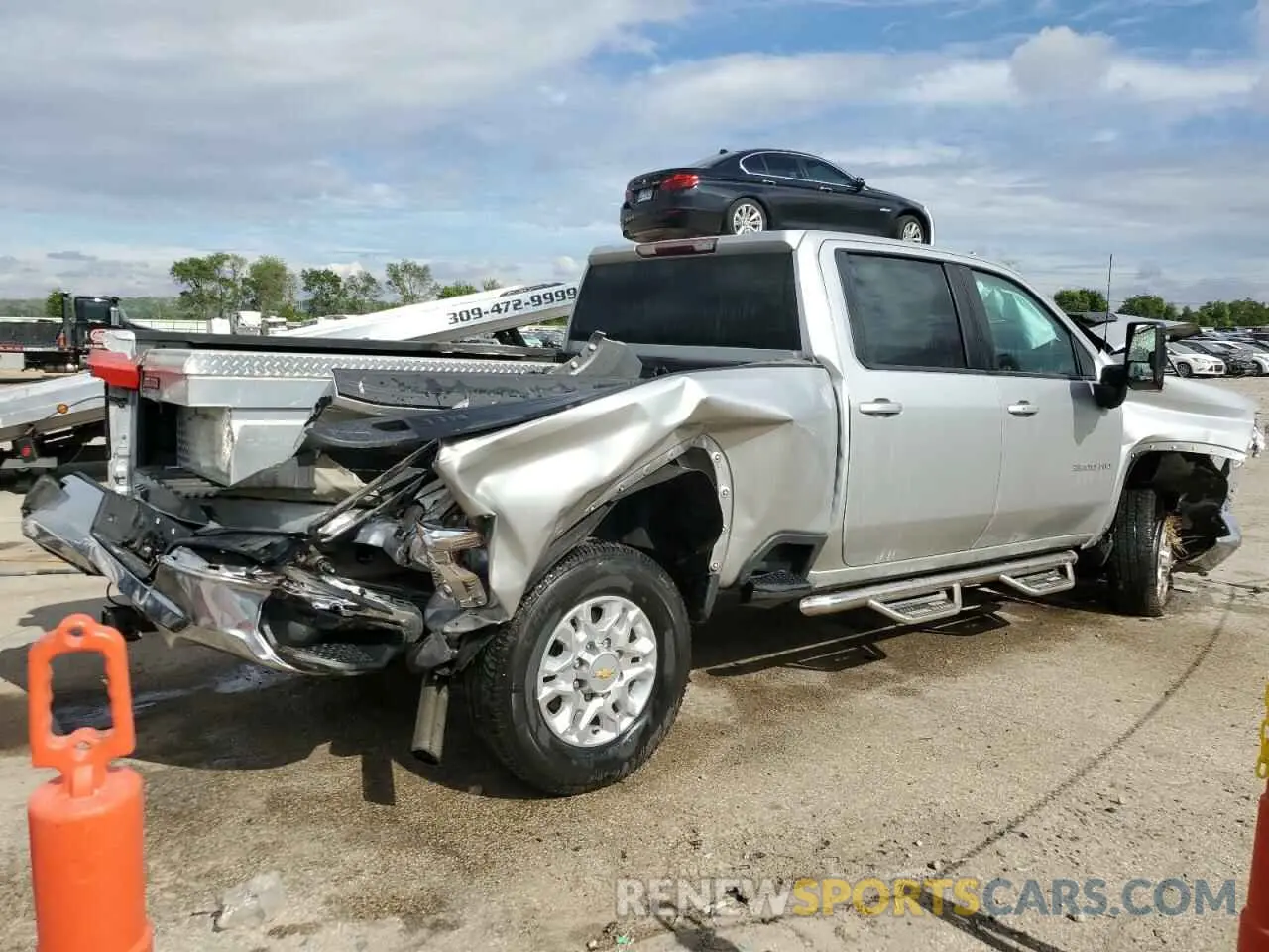 3 Фотография поврежденного автомобиля 1GC4YTE71PF102982 CHEVROLET ALL Models 2023