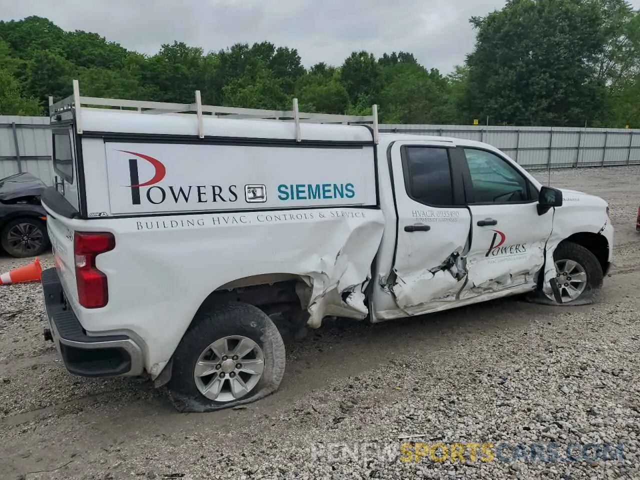 3 Photograph of a damaged car 1GCRAAED1PZ105822 CHEVROLET ALL Models 2023