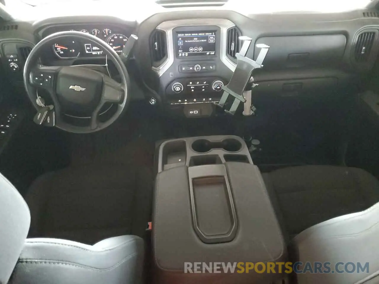 8 Фотография поврежденного автомобиля 1GCRAAED6PZ156250 CHEVROLET ALL Models 2023