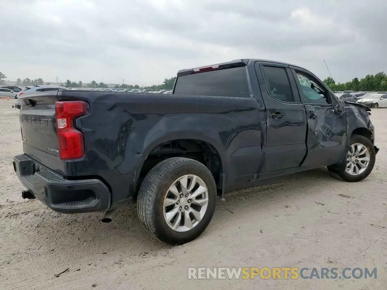 3 Фотография поврежденного автомобиля 1GCRABEK9PZ307487 CHEVROLET ALL Models 2023