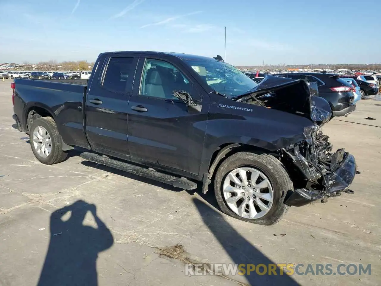 4 Фотография поврежденного автомобиля 1GCRABEKXPZ267498 CHEVROLET ALL Models 2023