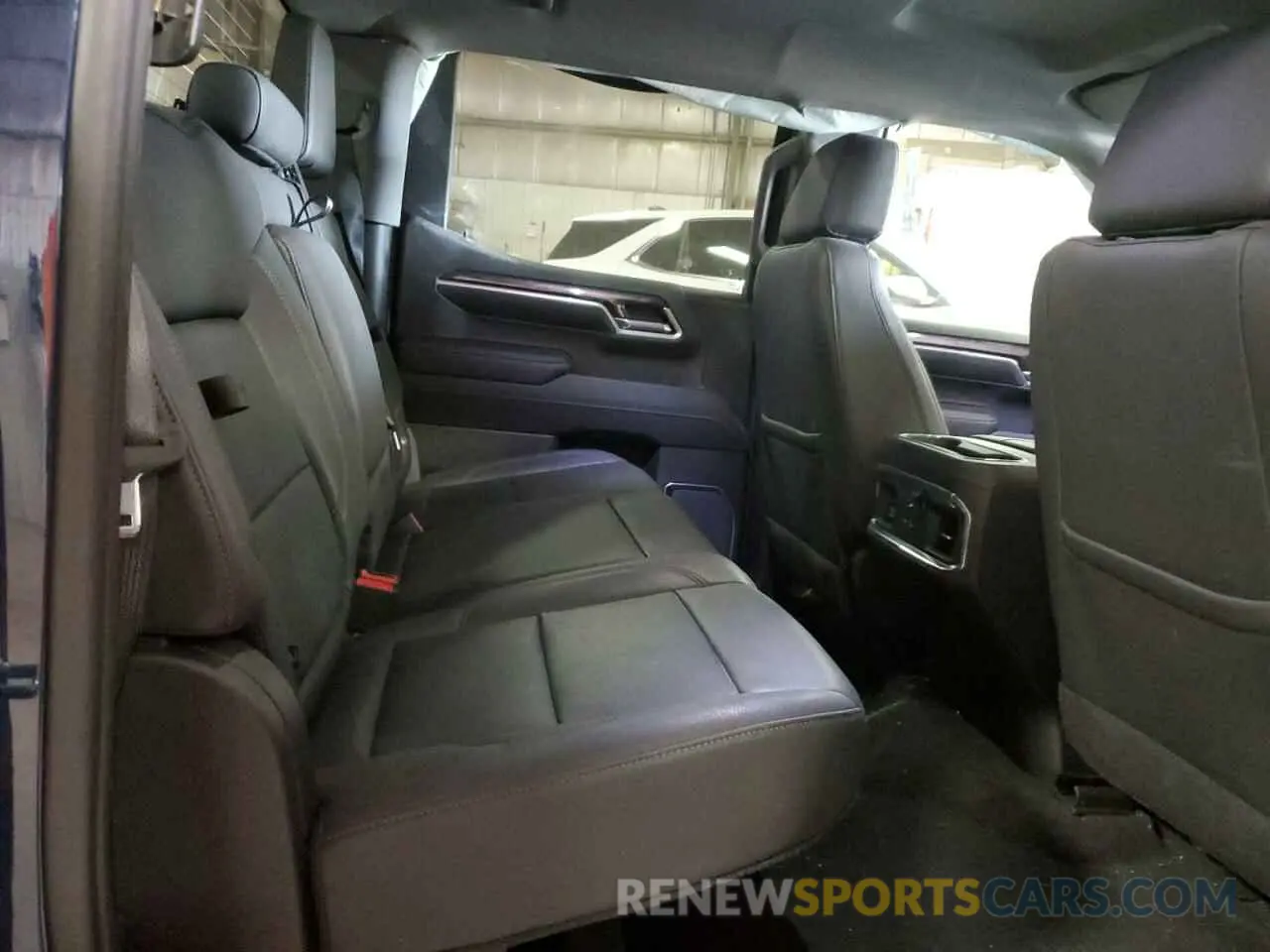 10 Фотография поврежденного автомобиля 2GCUDGED8P1136059 CHEVROLET ALL Models 2023