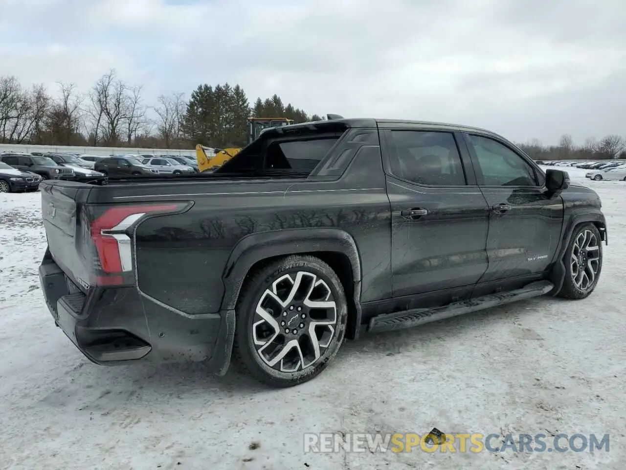 3 Фотография поврежденного автомобиля 1GC40ZEL0RU301706 CHEVROLET ALL Models 2024