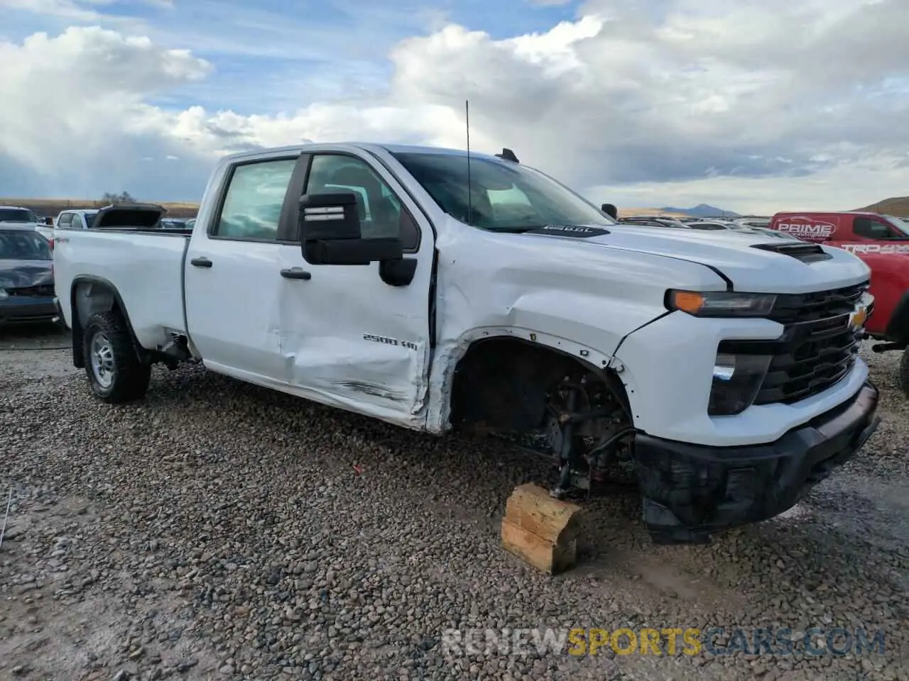 4 Photograph of a damaged car 1GC4YLE7XRF213128 CHEVROLET ALL Models 2024