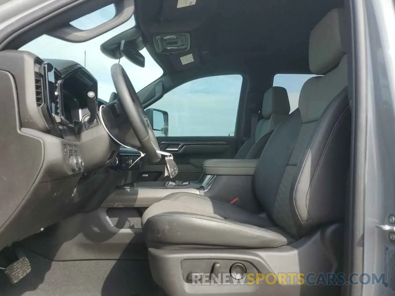 7 Фотография поврежденного автомобиля 1GC4YYEY3RF447231 CHEVROLET ALL Models 2024