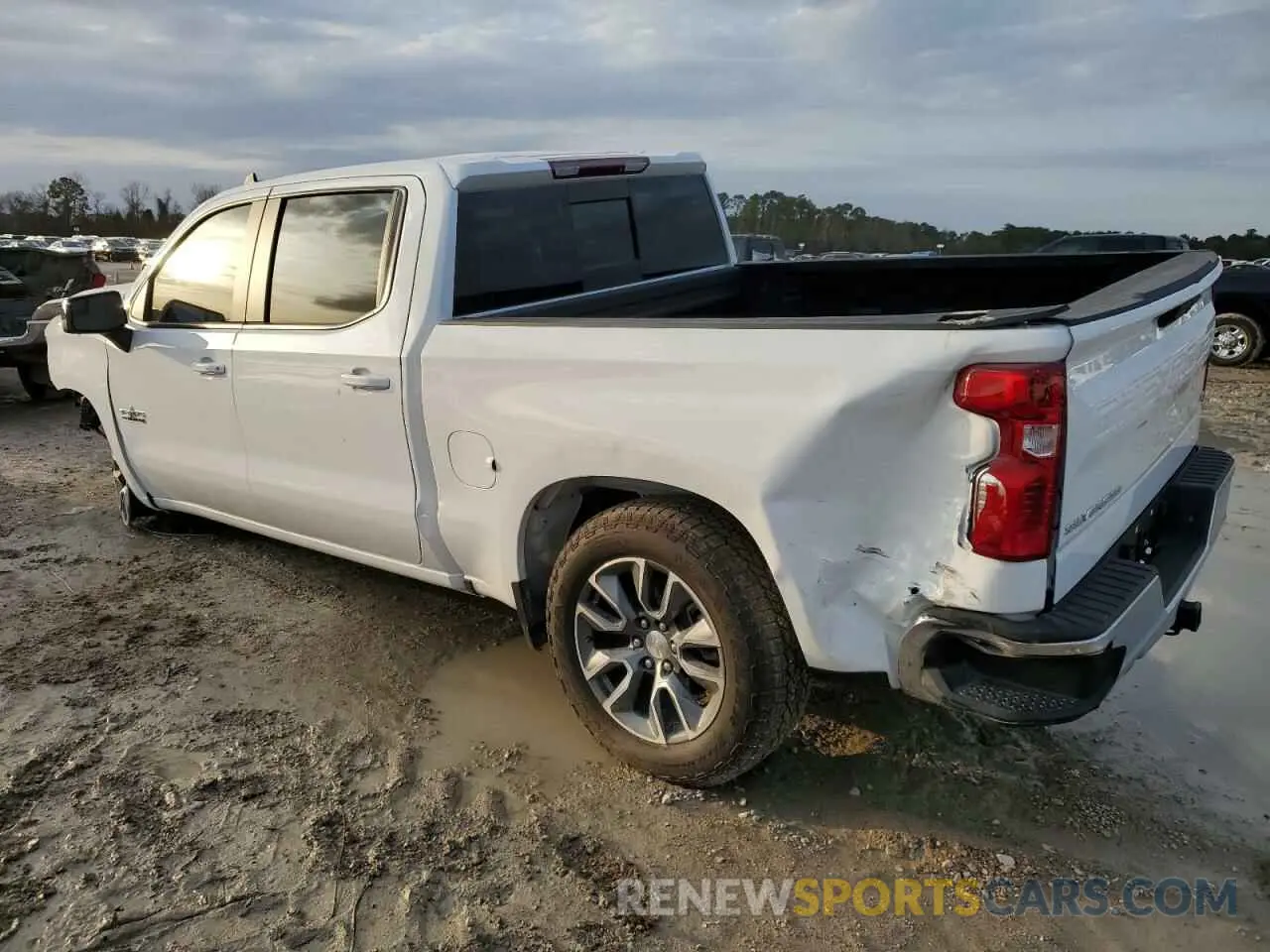 2 Photograph of a damaged car 1GCUDDED6RZ325740 CHEVROLET ALL Models 2024