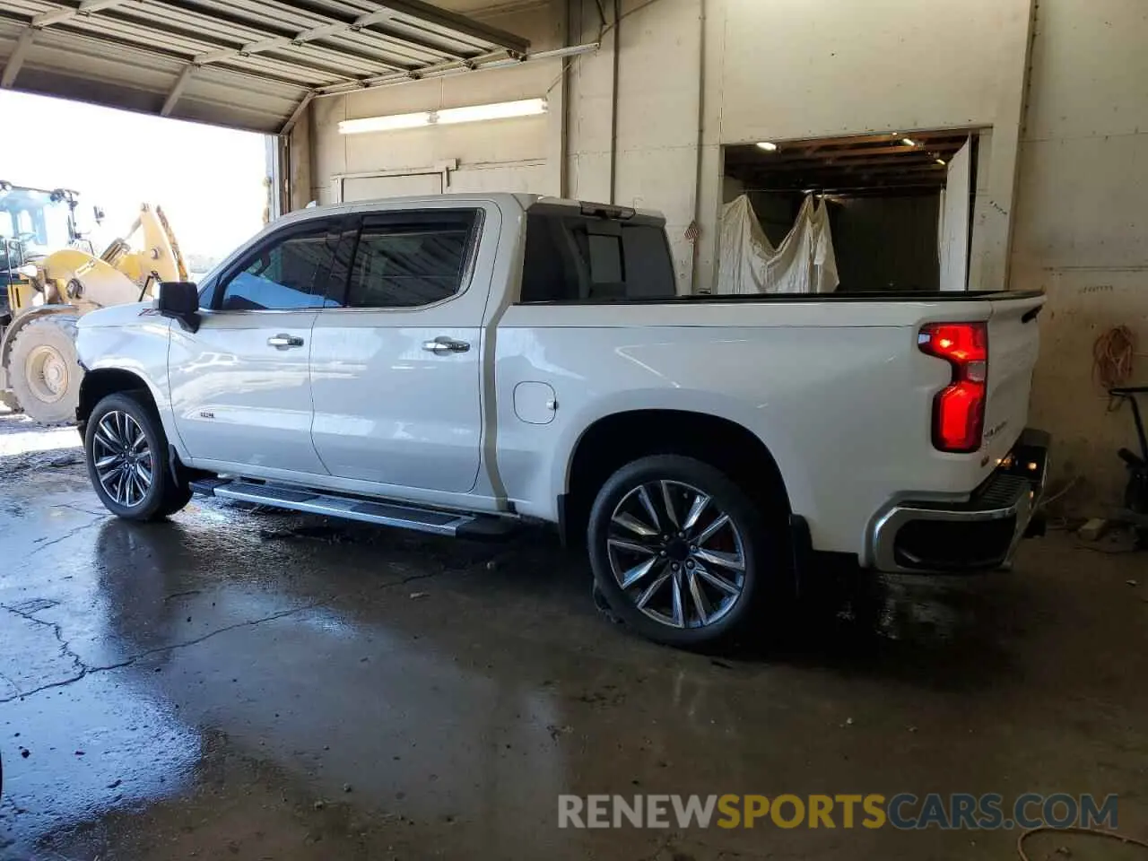 2 Фотография поврежденного автомобиля 1GCUDGEL6RZ204568 CHEVROLET ALL Models 2024