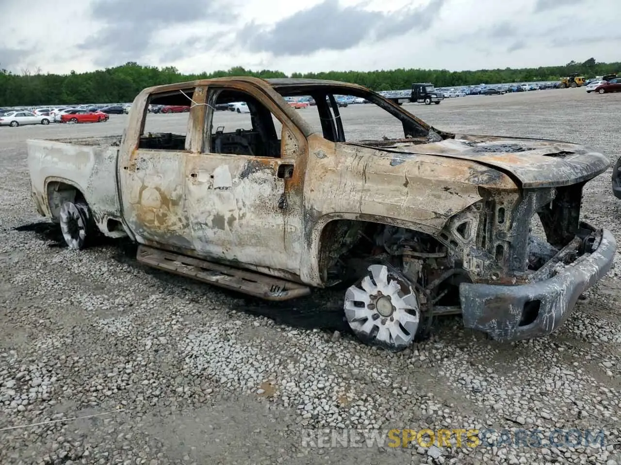 4 Фотография поврежденного автомобиля 2GC4YME79R1160760 CHEVROLET ALL Models 2024