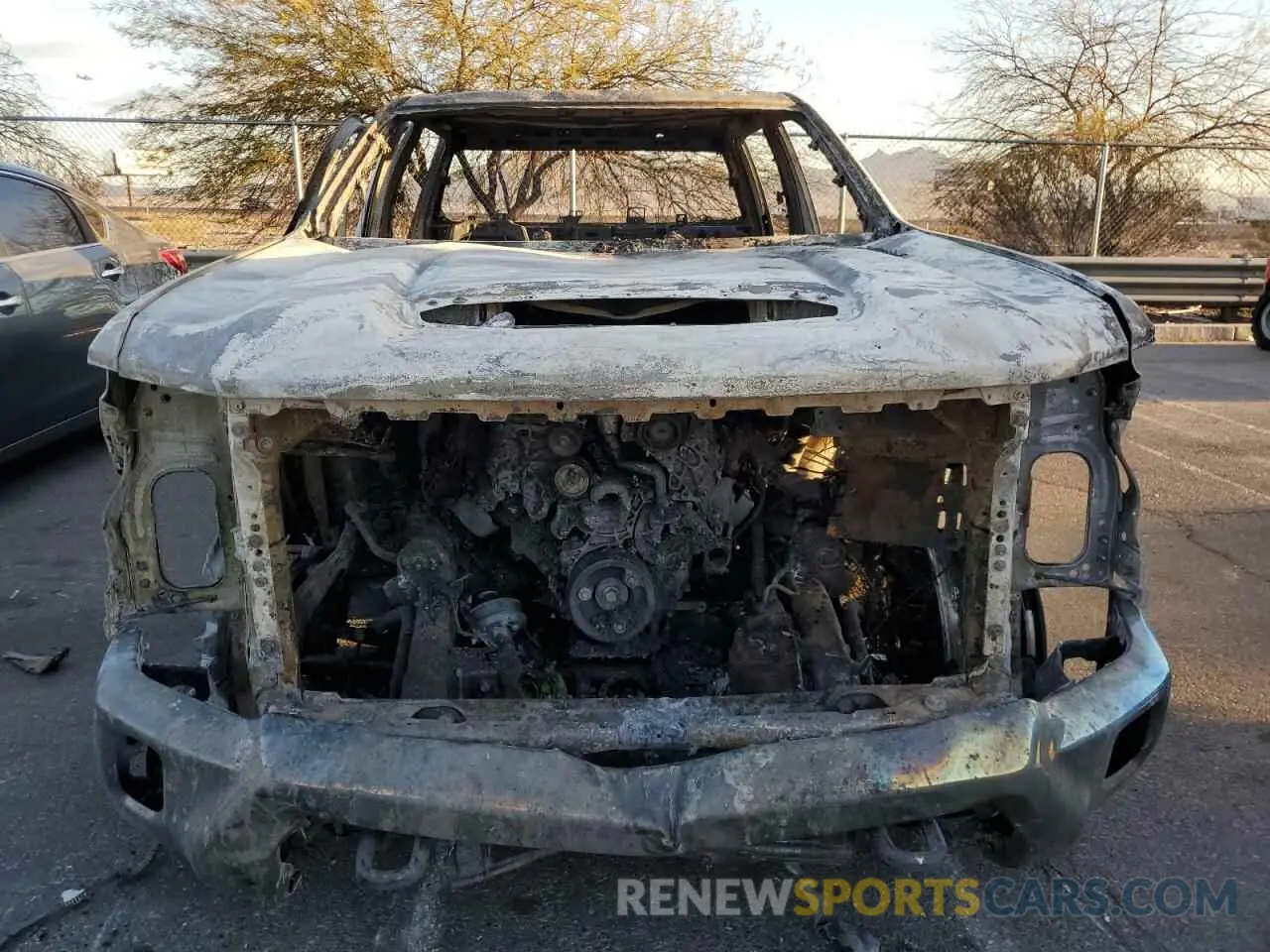 5 Photograph of a damaged car 2GC4YNEY4R1120617 CHEVROLET ALL Models 2024