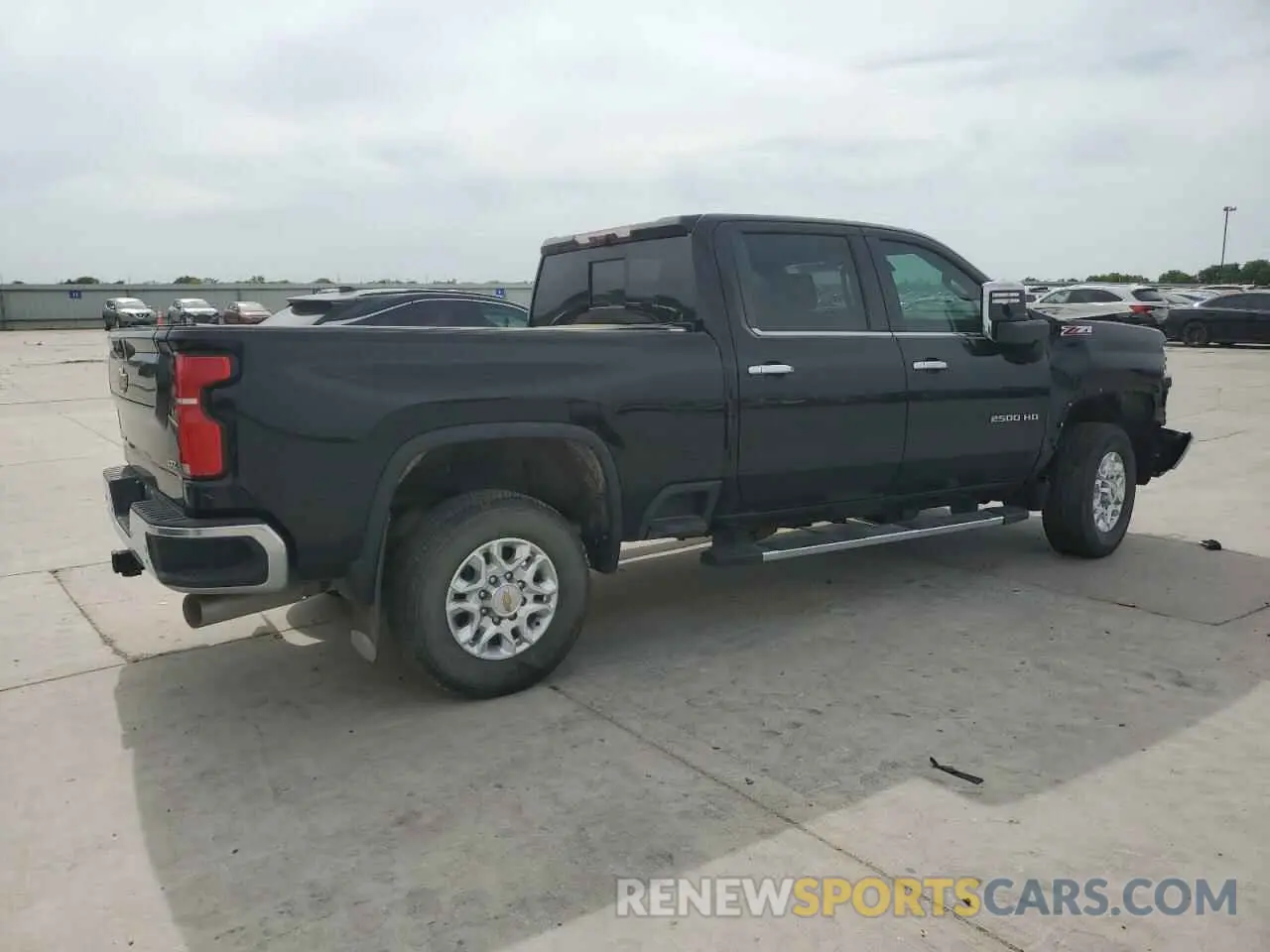 3 Фотография поврежденного автомобиля 2GC4YPEY3R1108583 CHEVROLET ALL Models 2024