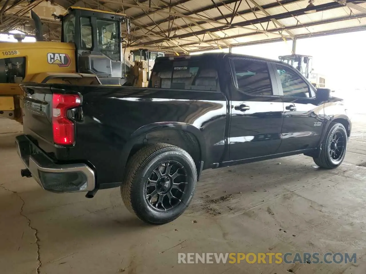 3 Фотография поврежденного автомобиля 2GCPACED5R1202469 CHEVROLET ALL Models 2024