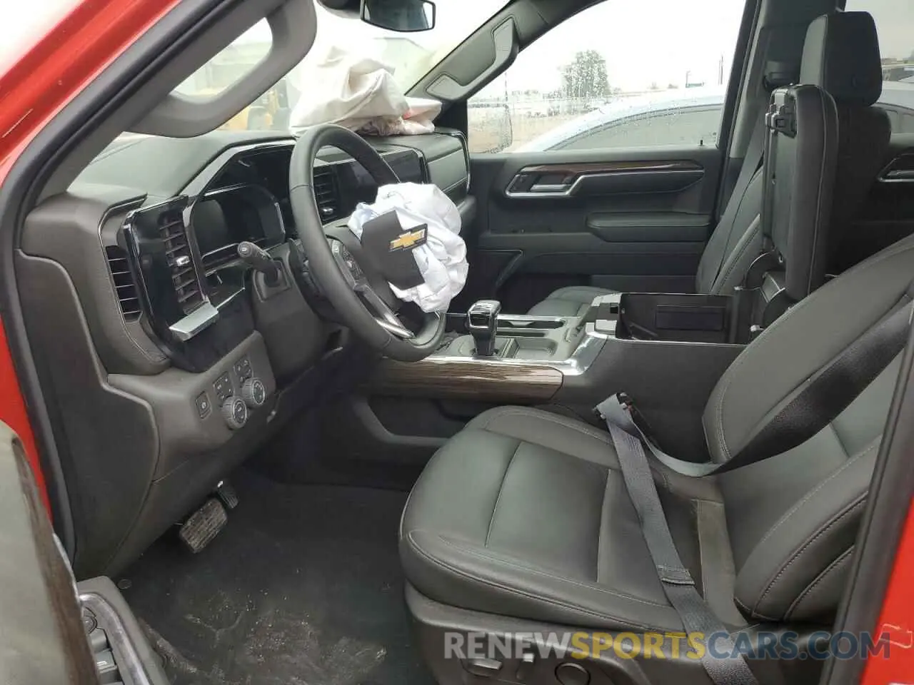 7 Фотография поврежденного автомобиля 2GCUDDED1R1255170 CHEVROLET ALL Models 2024