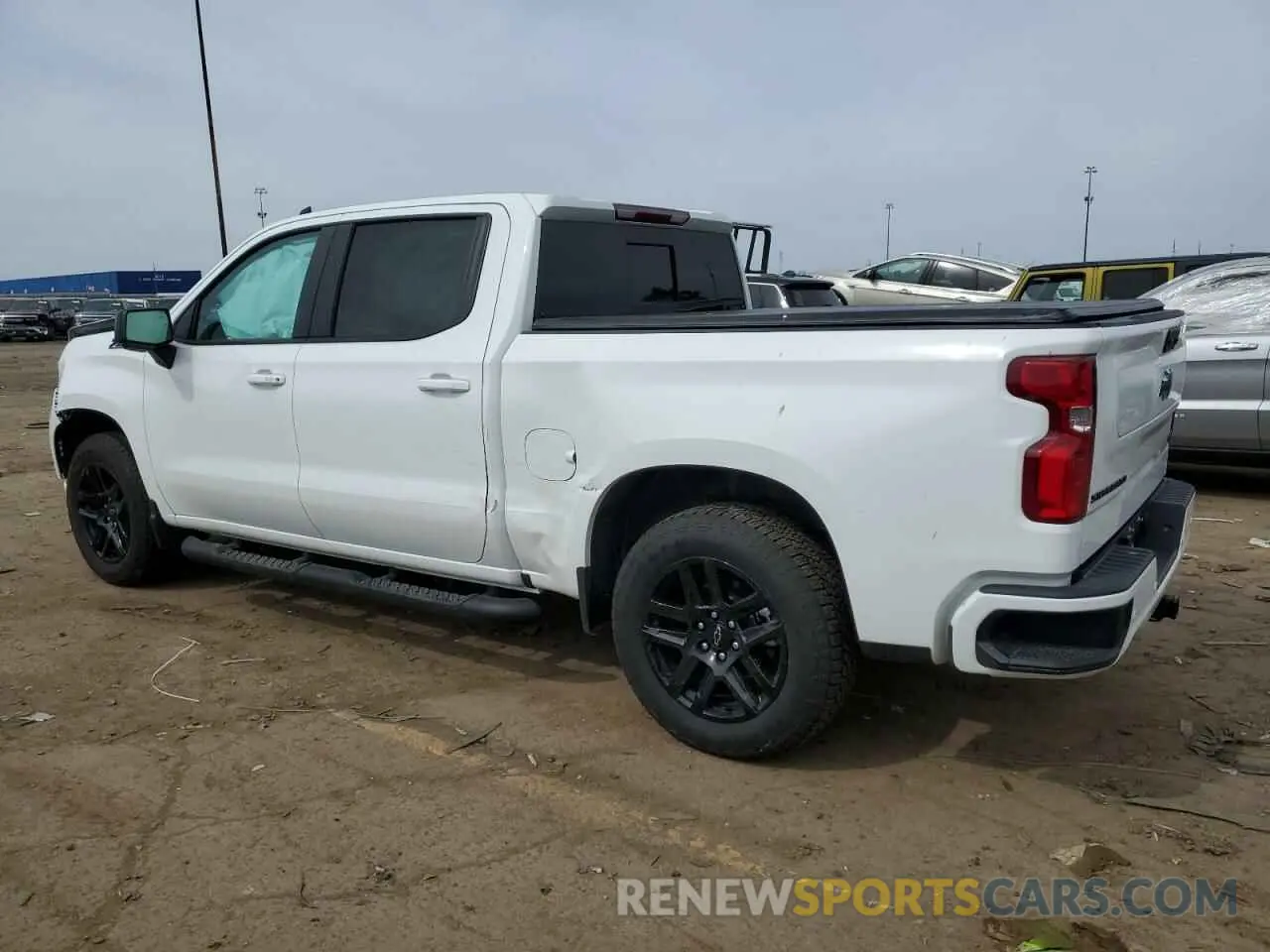 2 Фотография поврежденного автомобиля 2GCUDEED1R1250783 CHEVROLET ALL Models 2024