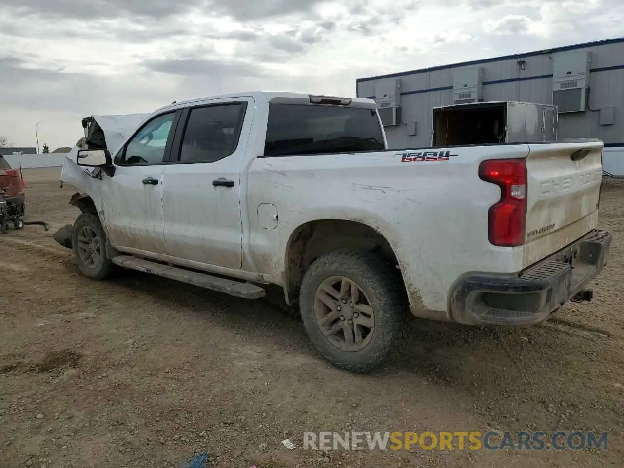 2 Photograph of a damaged car 3GCUDFED6RG344350 CHEVROLET ALL Models 2024