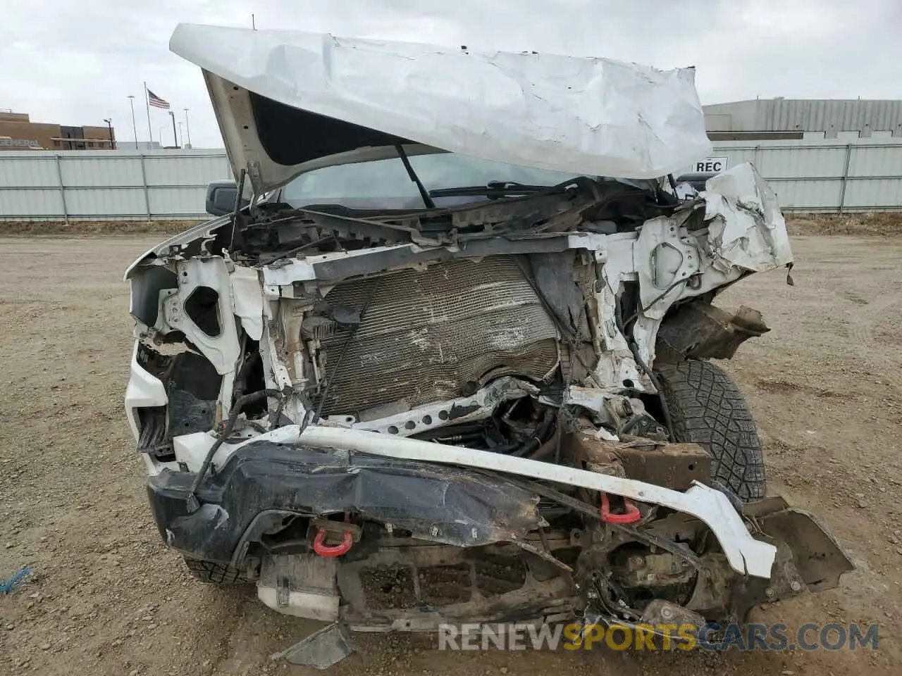 5 Photograph of a damaged car 3GCUDFED6RG344350 CHEVROLET ALL Models 2024
