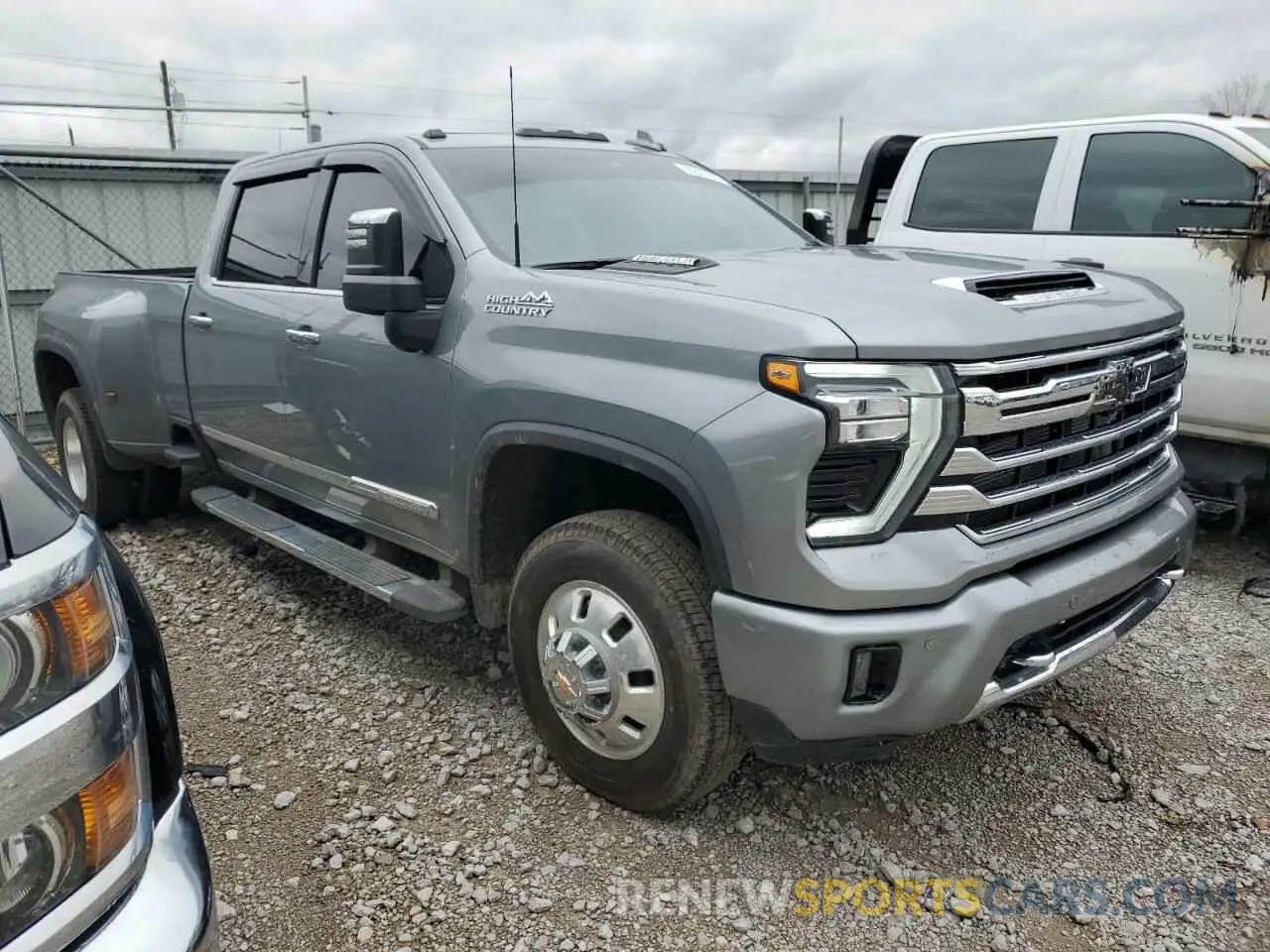 4 Фотография поврежденного автомобиля 1GC4KVEY3SF122424 CHEVROLET ALL Models 2025