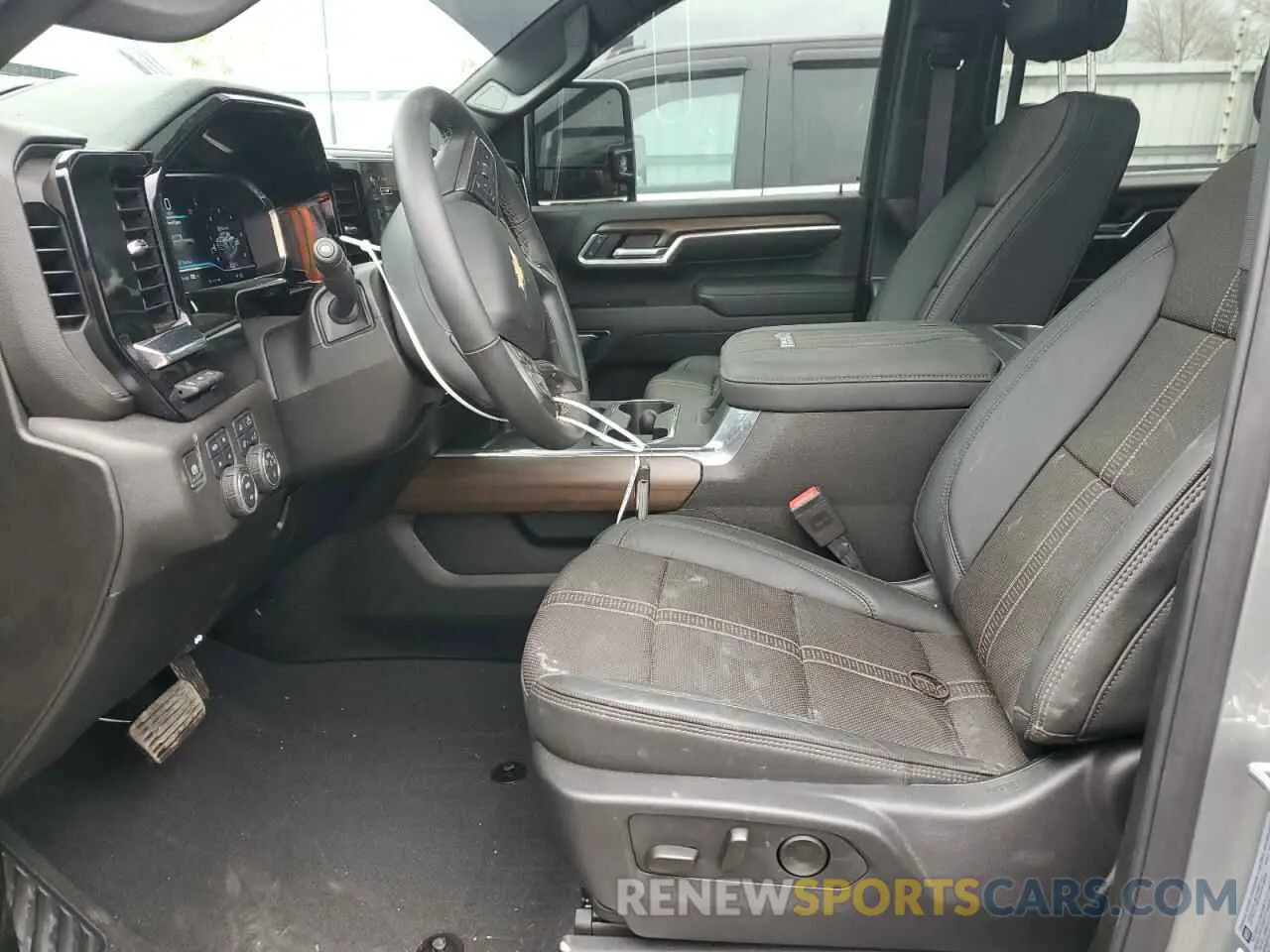 7 Фотография поврежденного автомобиля 1GC4KVEY3SF122424 CHEVROLET ALL Models 2025