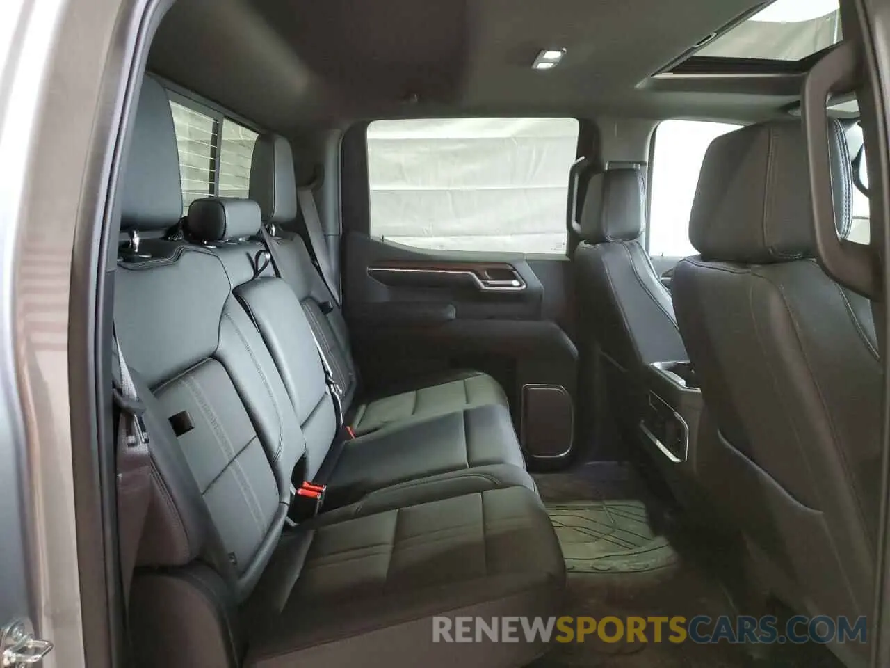 10 Фотография поврежденного автомобиля 2GCUKJED2S1143083 CHEVROLET ALL Models 2025