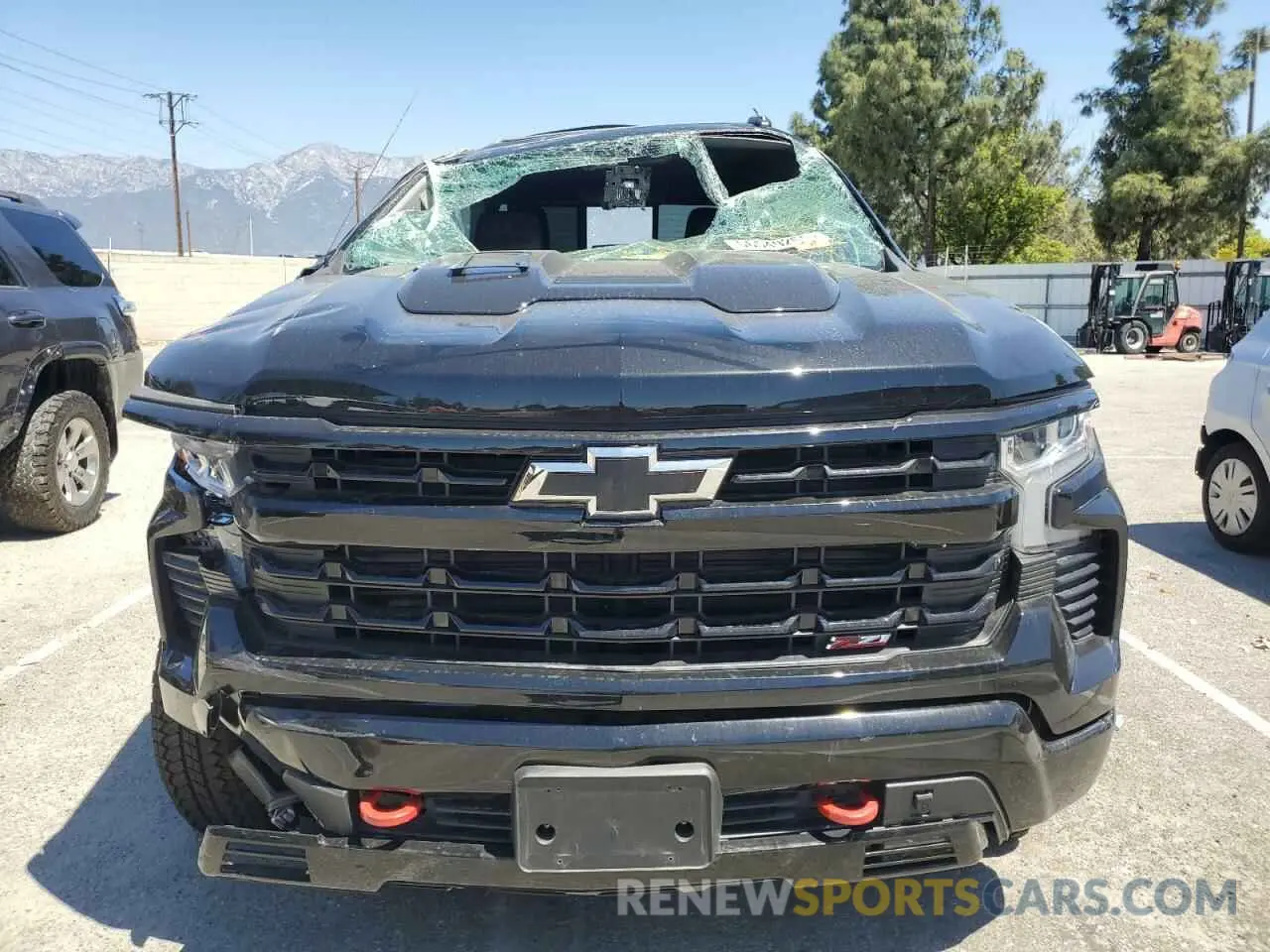 5 Photograph of a damaged car 3GCUKFE85SG143876 CHEVROLET ALL Models 2025