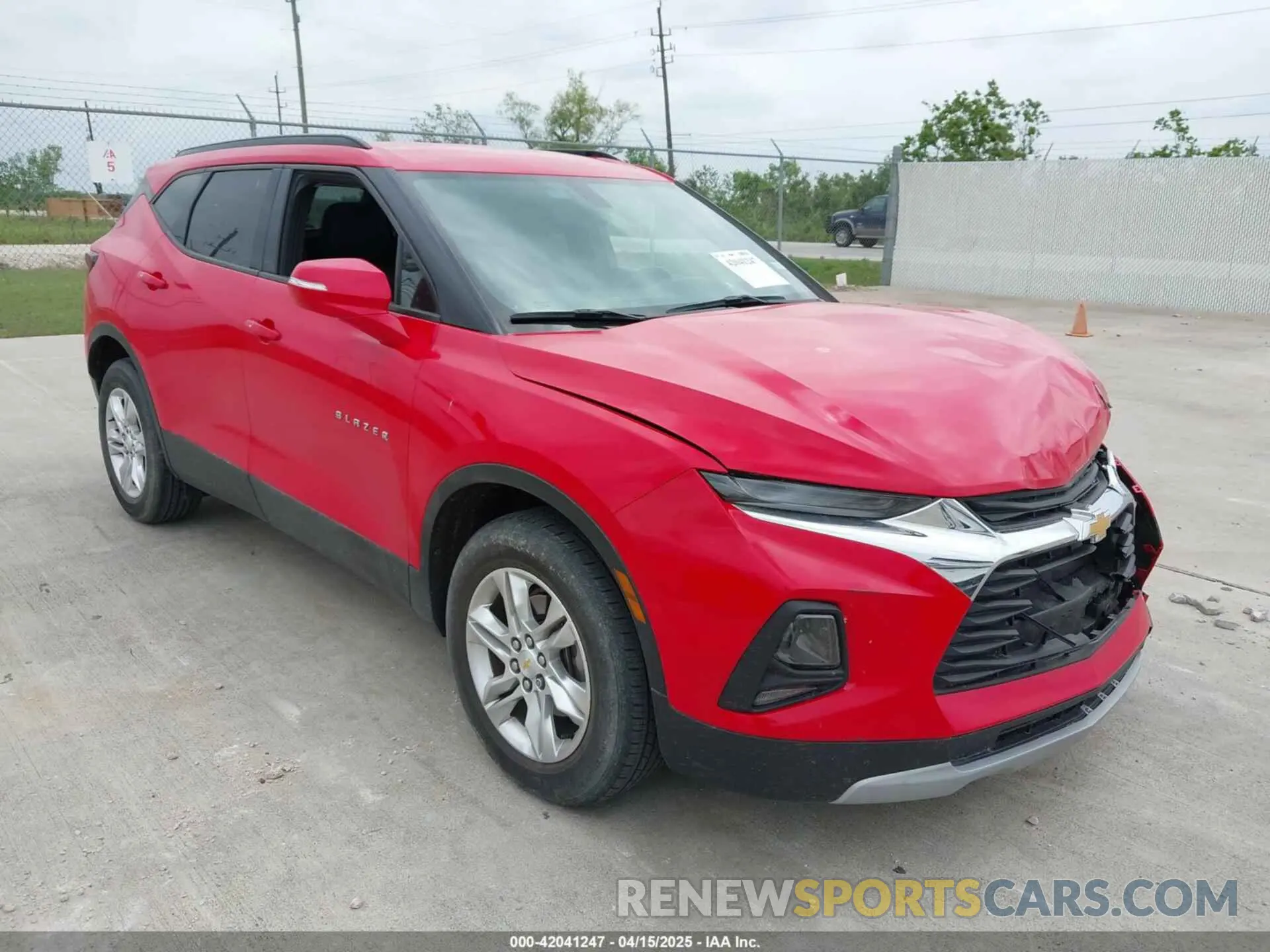 1 Photograph of a damaged car 3GNKBBRA1KS659959 CHEVROLET BLAZER 2019