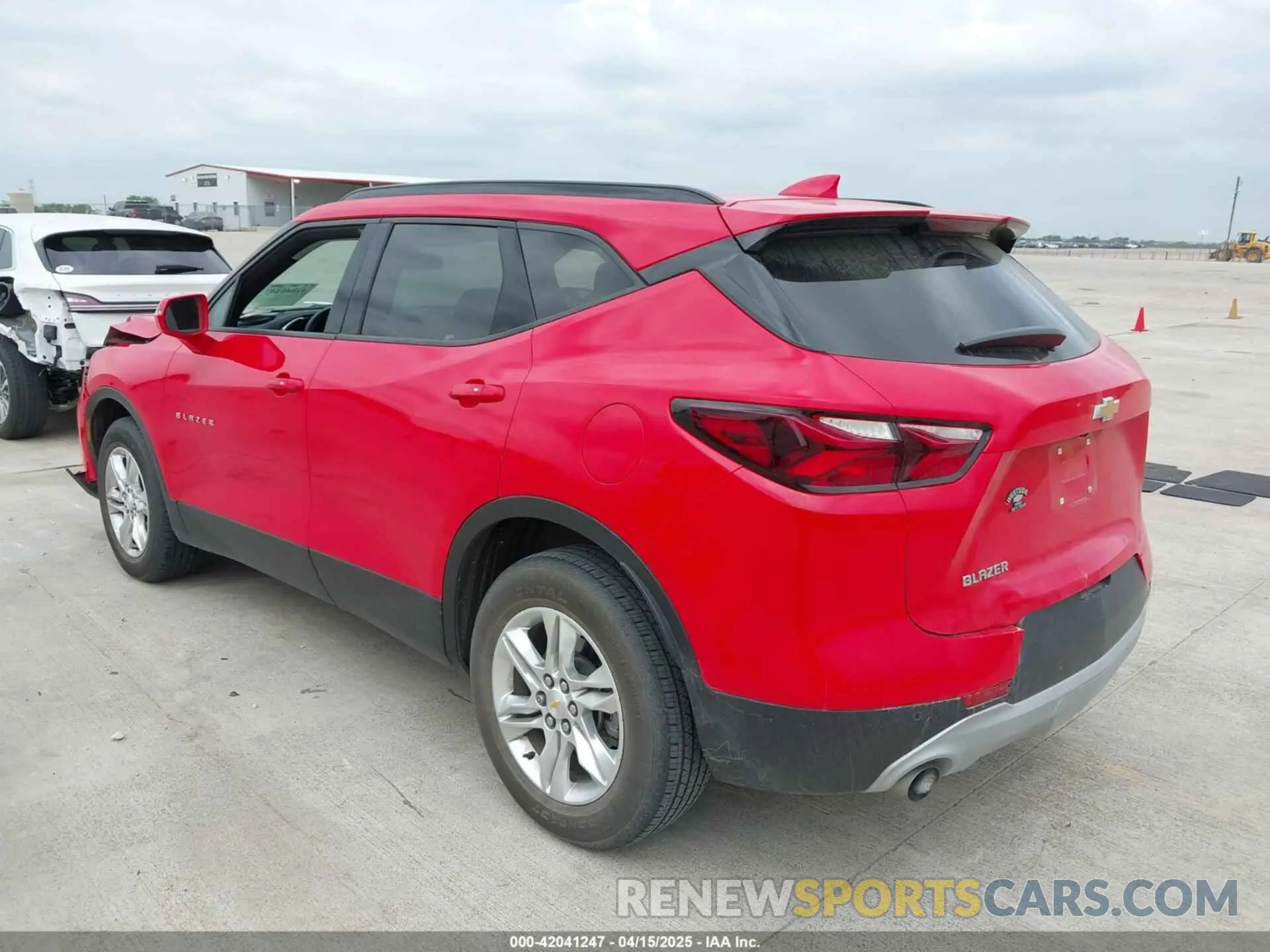 3 Photograph of a damaged car 3GNKBBRA1KS659959 CHEVROLET BLAZER 2019