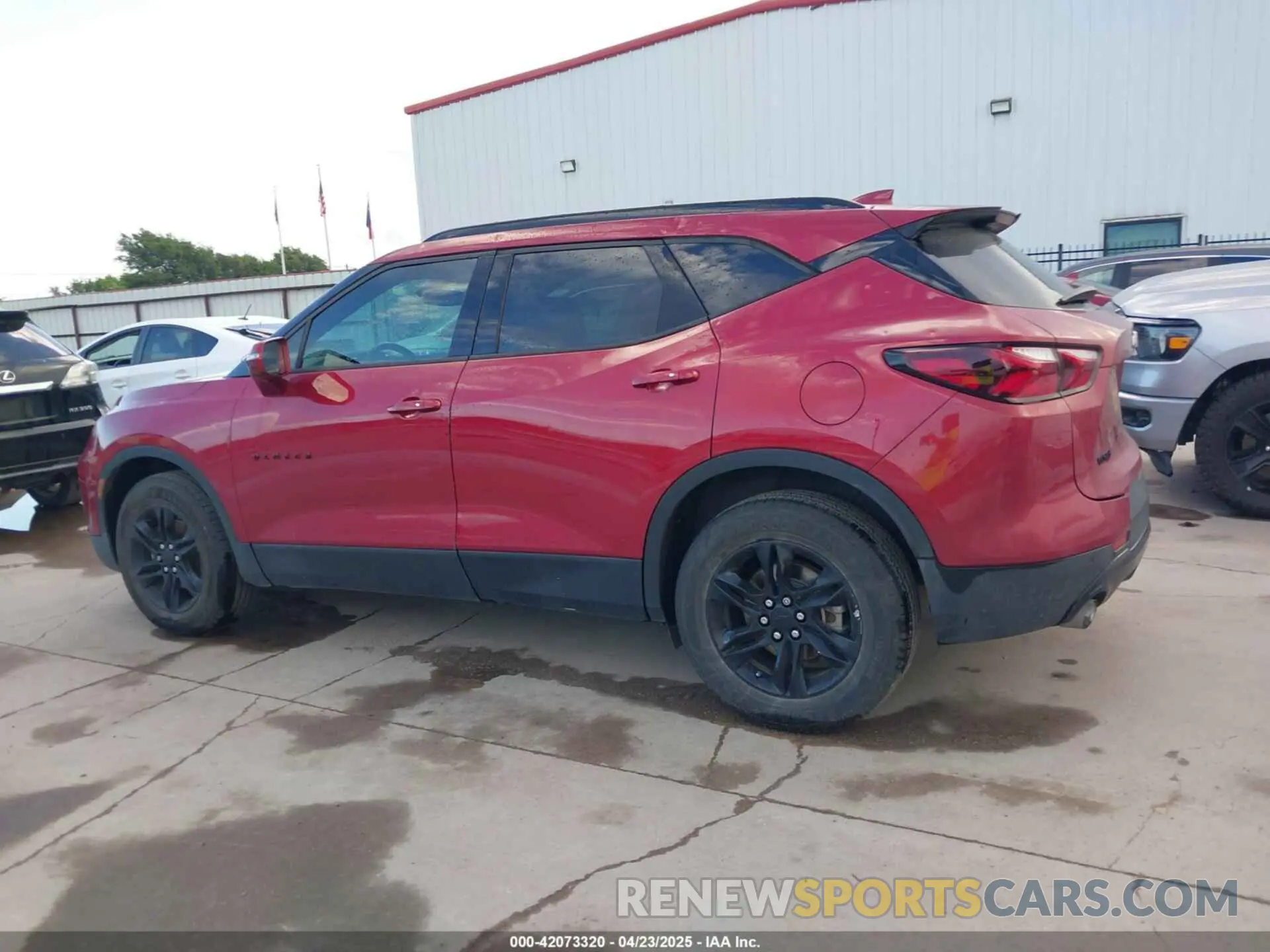 14 Фотография поврежденного автомобиля 3GNKBBRA2KS652082 CHEVROLET BLAZER 2019