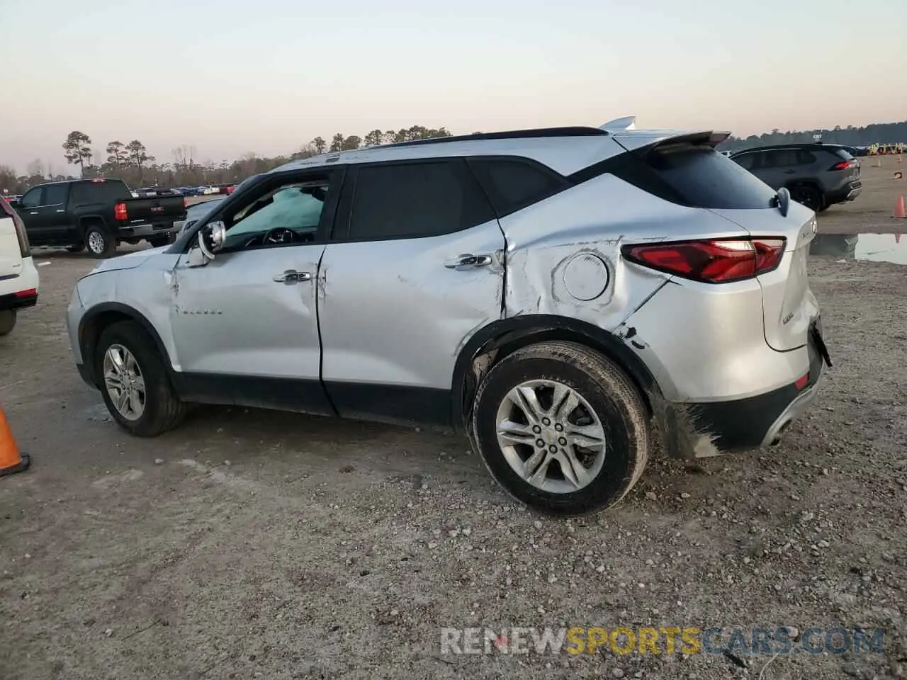 2 Photograph of a damaged car 3GNKBBRA3KS682739 CHEVROLET BLAZER 2019