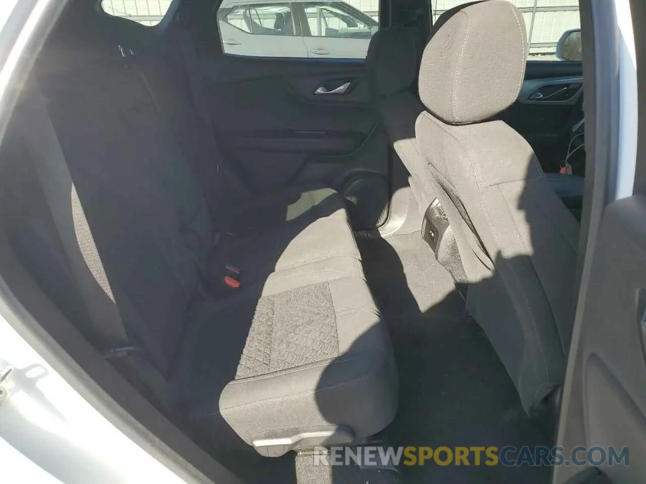 11 Photograph of a damaged car 3GNKBBRA4KS614546 CHEVROLET BLAZER 2019