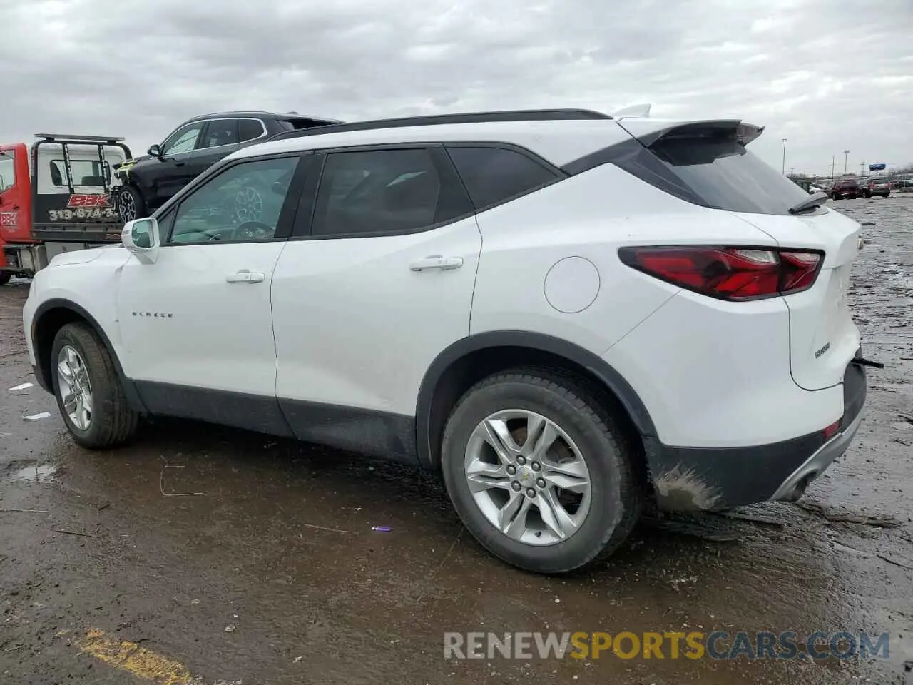 2 Фотография поврежденного автомобиля 3GNKBBRA4KS686301 CHEVROLET BLAZER 2019