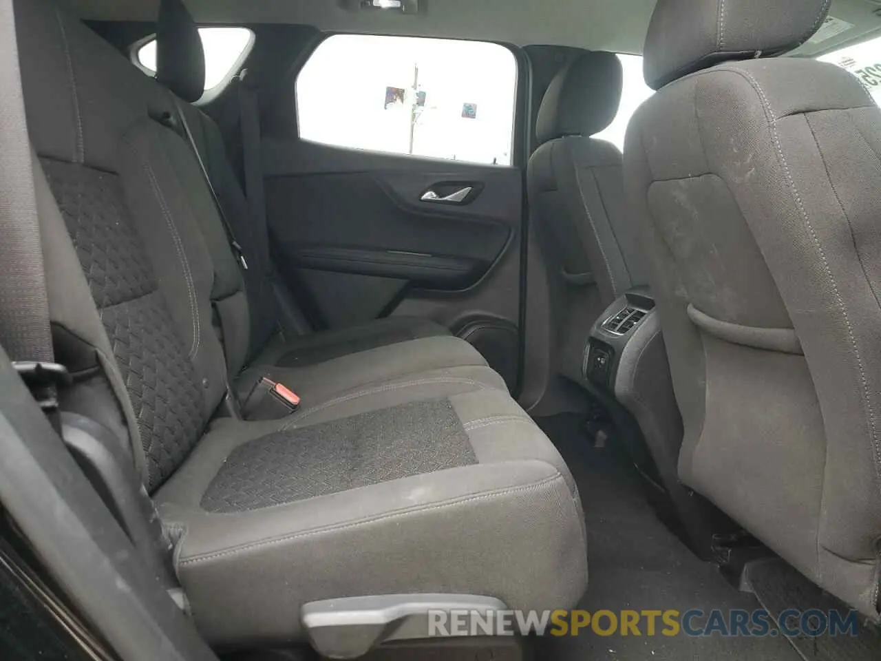 11 Photograph of a damaged car 3GNKBBRA6KS577855 CHEVROLET BLAZER 2019