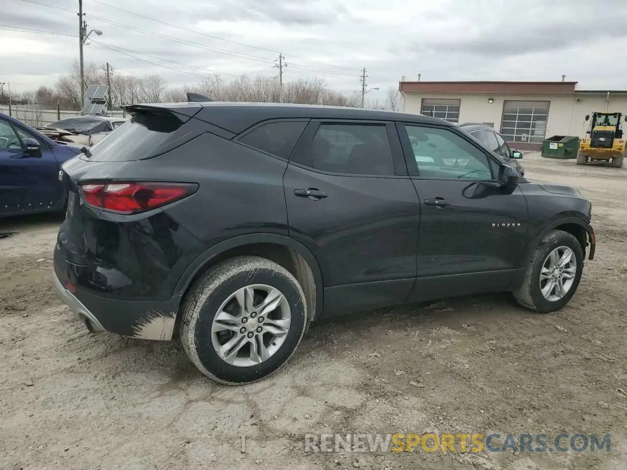 3 Photograph of a damaged car 3GNKBBRA6KS577855 CHEVROLET BLAZER 2019