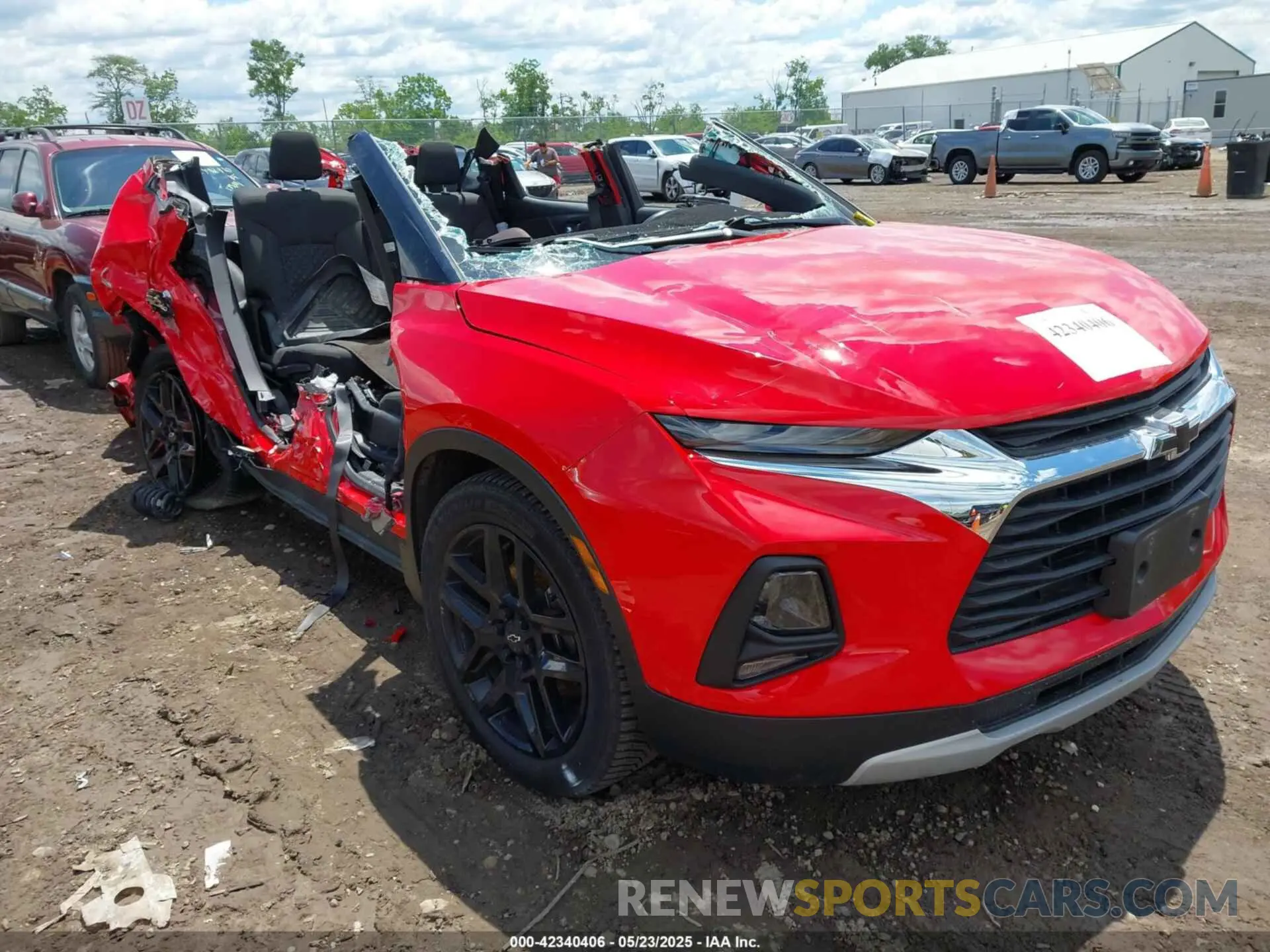 1 Photograph of a damaged car 3GNKBBRA8KS689220 CHEVROLET BLAZER 2019