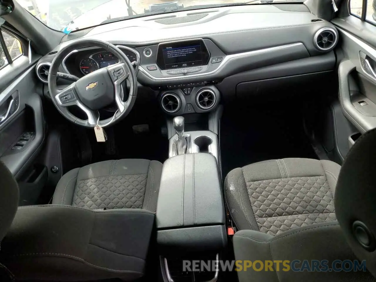 8 Фотография поврежденного автомобиля 3GNKBCRS1KS590124 CHEVROLET BLAZER 2019