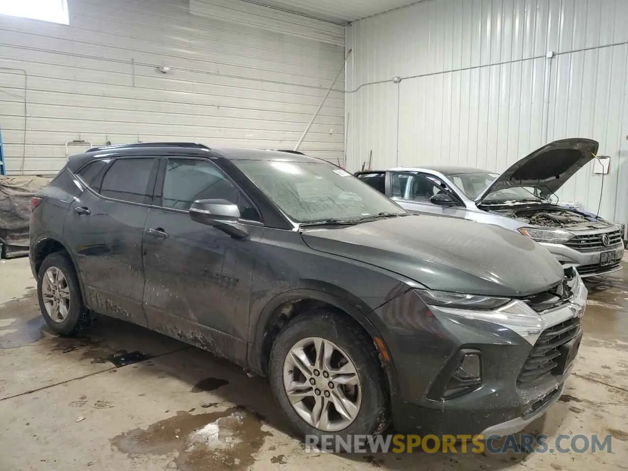 4 Photograph of a damaged car 3GNKBCRS1KS701321 CHEVROLET BLAZER 2019