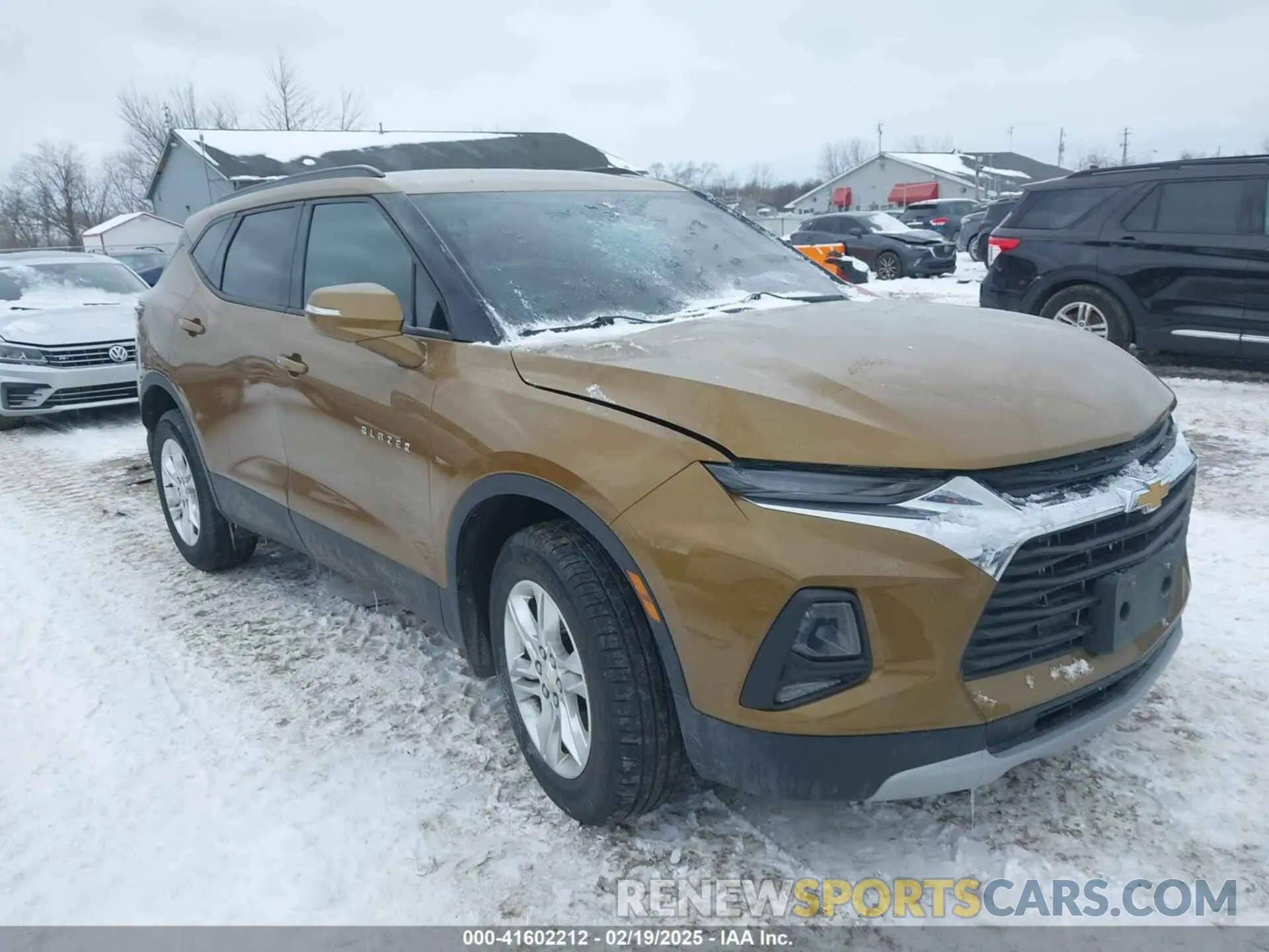 1 Photograph of a damaged car 3GNKBCRS2KS683069 CHEVROLET BLAZER 2019