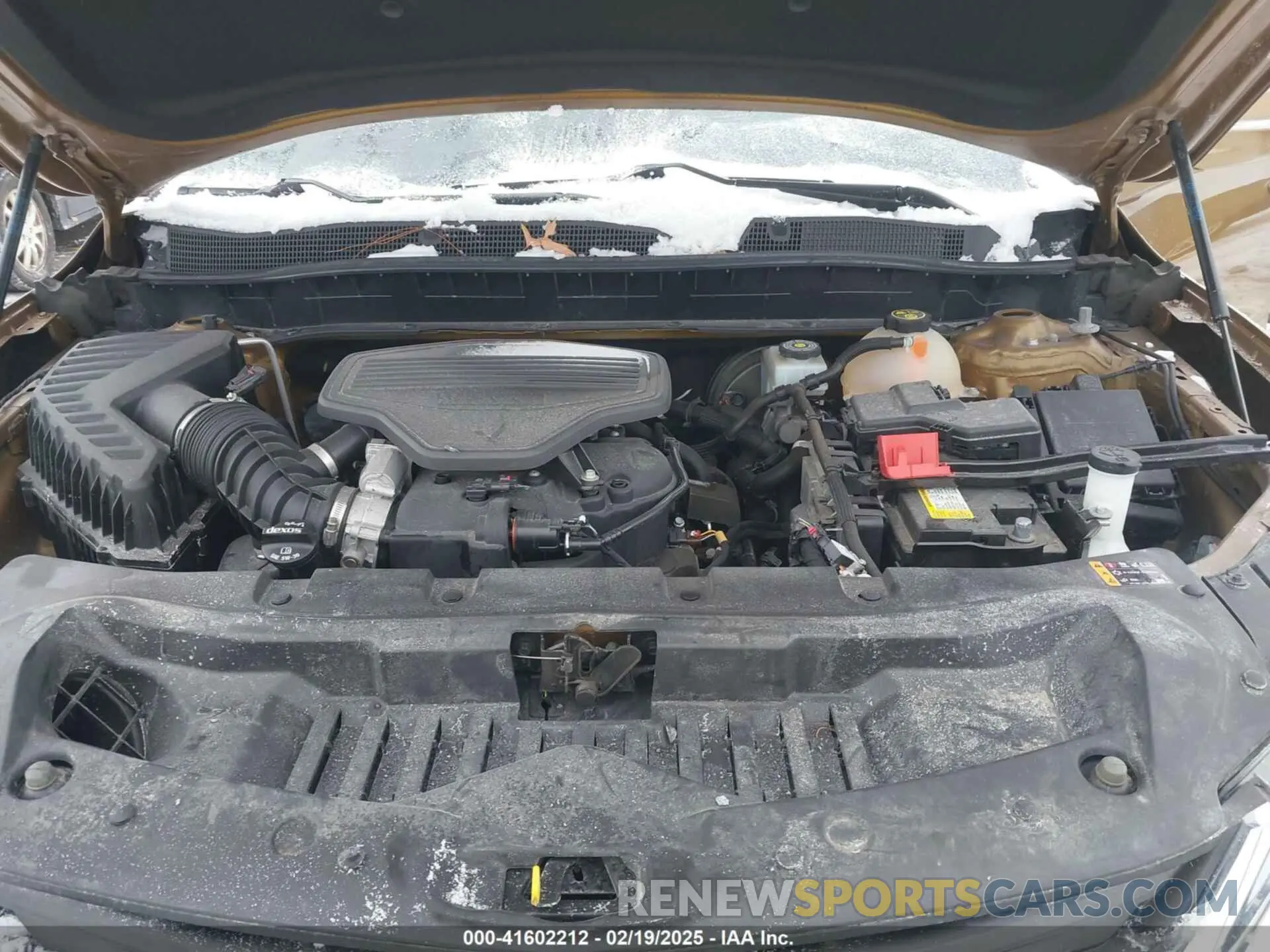 10 Photograph of a damaged car 3GNKBCRS2KS683069 CHEVROLET BLAZER 2019