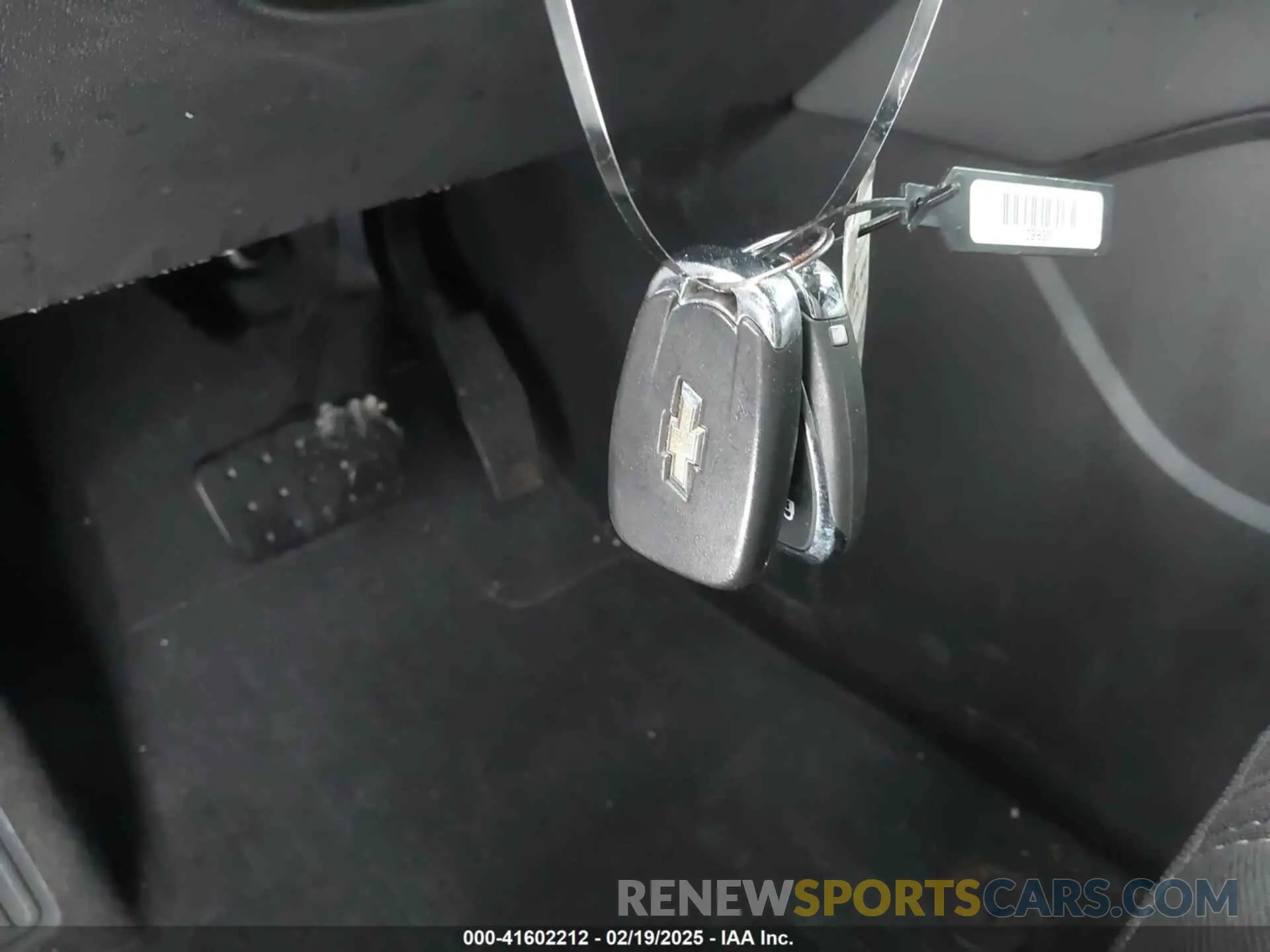 11 Photograph of a damaged car 3GNKBCRS2KS683069 CHEVROLET BLAZER 2019