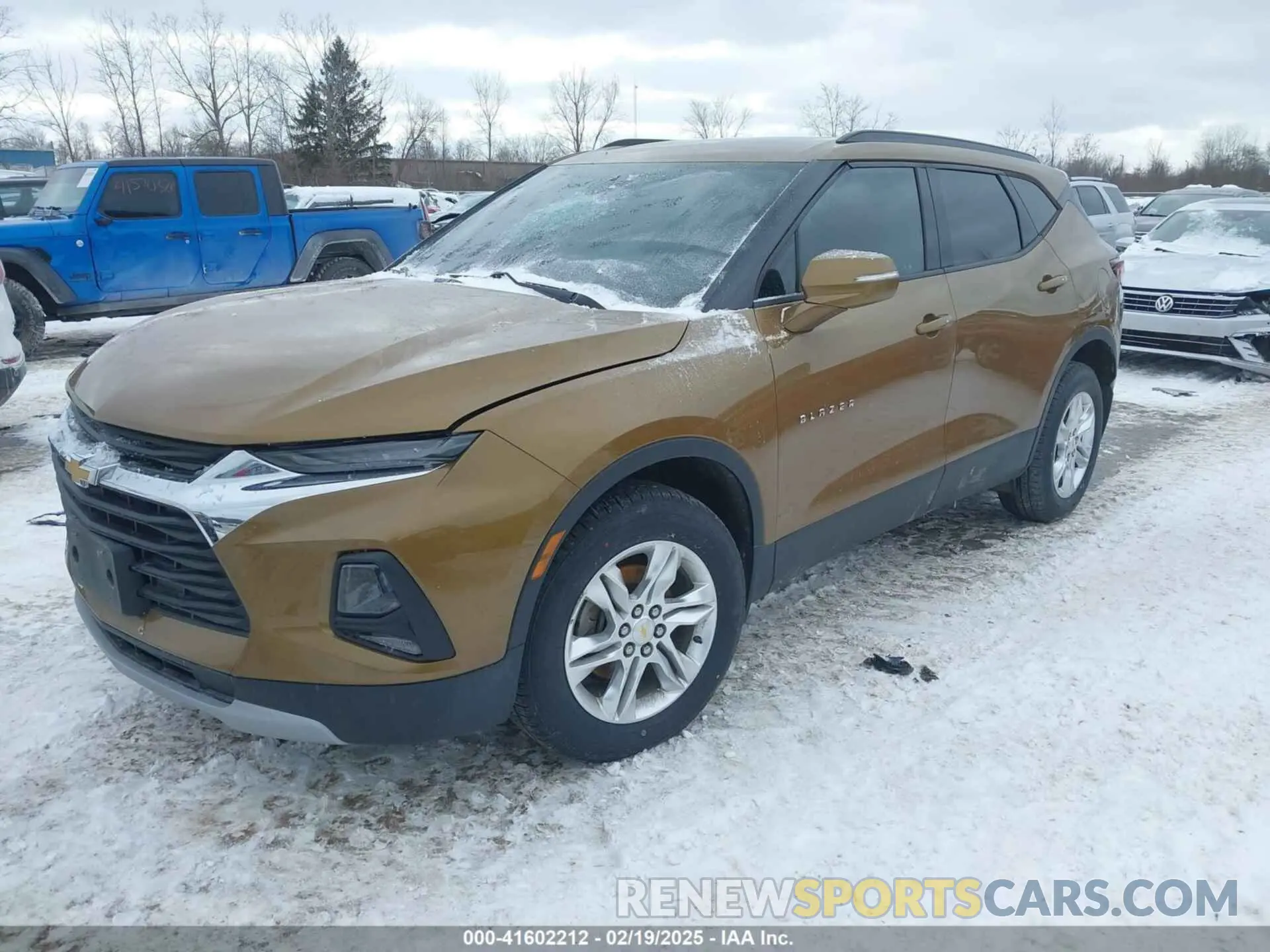 2 Photograph of a damaged car 3GNKBCRS2KS683069 CHEVROLET BLAZER 2019