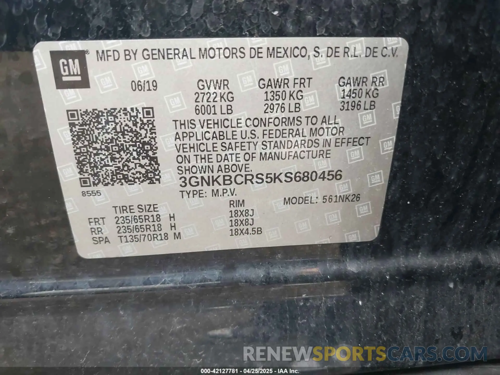 9 Photograph of a damaged car 3GNKBCRS5KS680456 CHEVROLET BLAZER 2019