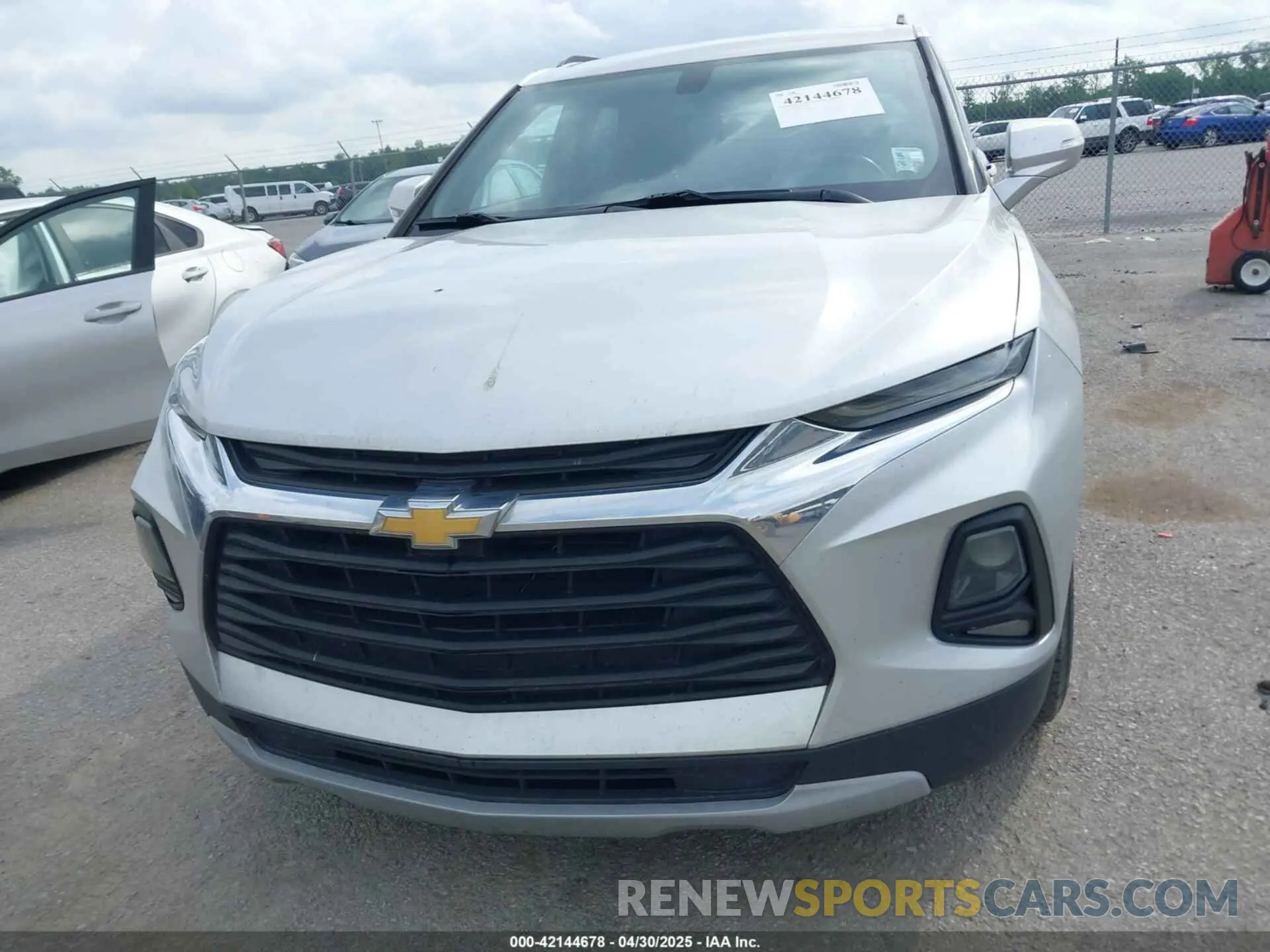 12 Photograph of a damaged car 3GNKBCRS8KS657026 CHEVROLET BLAZER 2019