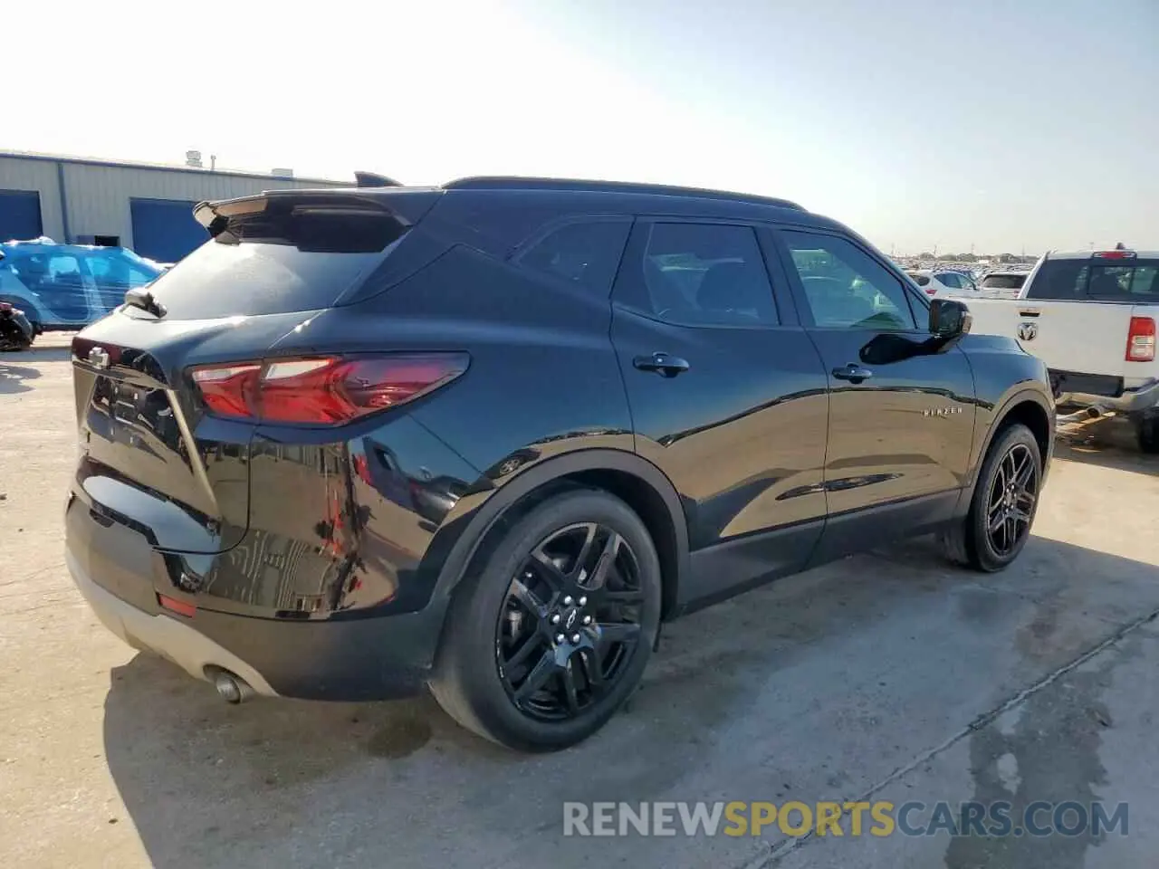 3 Photograph of a damaged car 3GNKBCRS8KS697574 CHEVROLET BLAZER 2019