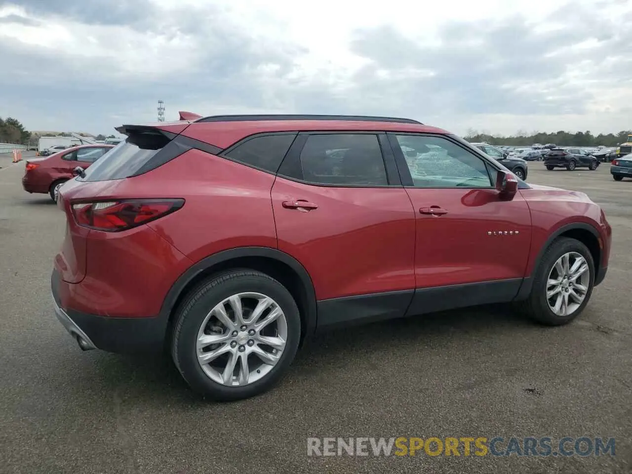 3 Фотография поврежденного автомобиля 3GNKBDRS9KS656635 CHEVROLET BLAZER 2019