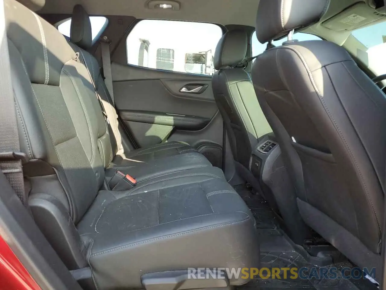 11 Photograph of a damaged car 3GNKBDRS9KS684922 CHEVROLET BLAZER 2019